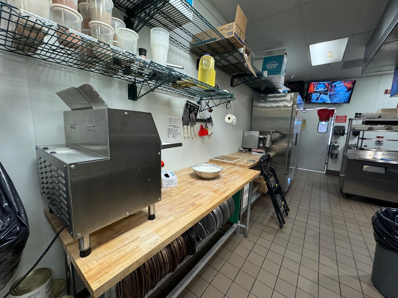 3918 S Mooney Blvd, Visalia, CA 93277