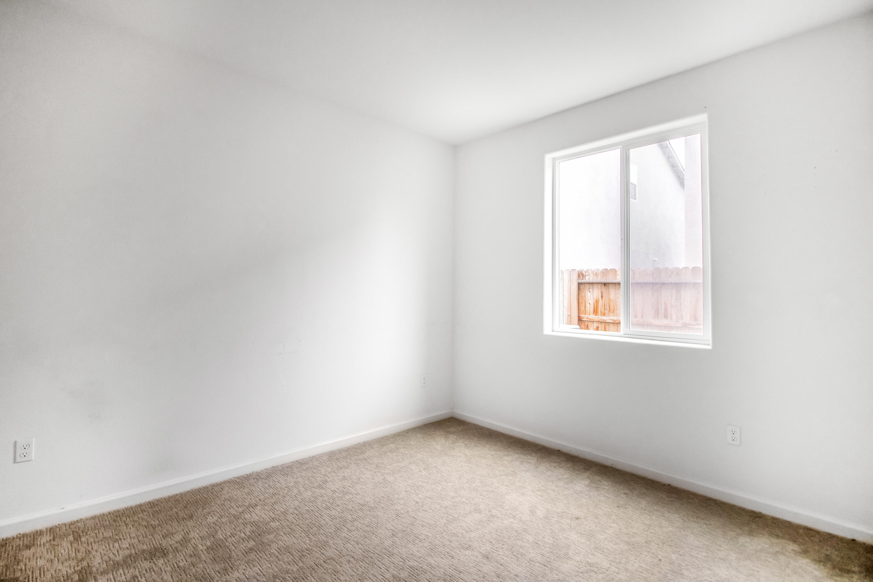 2230 S Velie St, Visalia, CA 93292