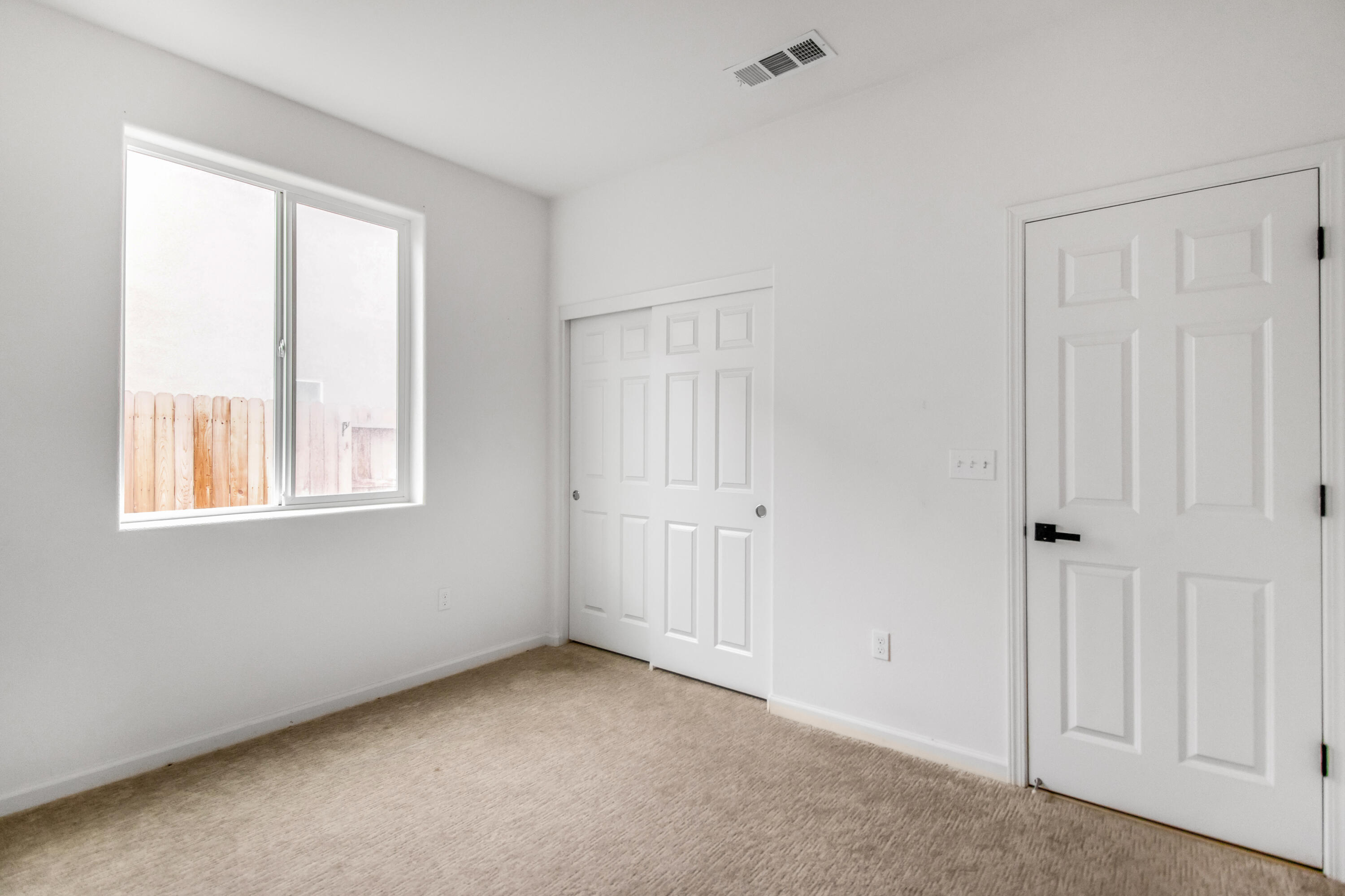 2230 S Velie St, Visalia, CA 93292