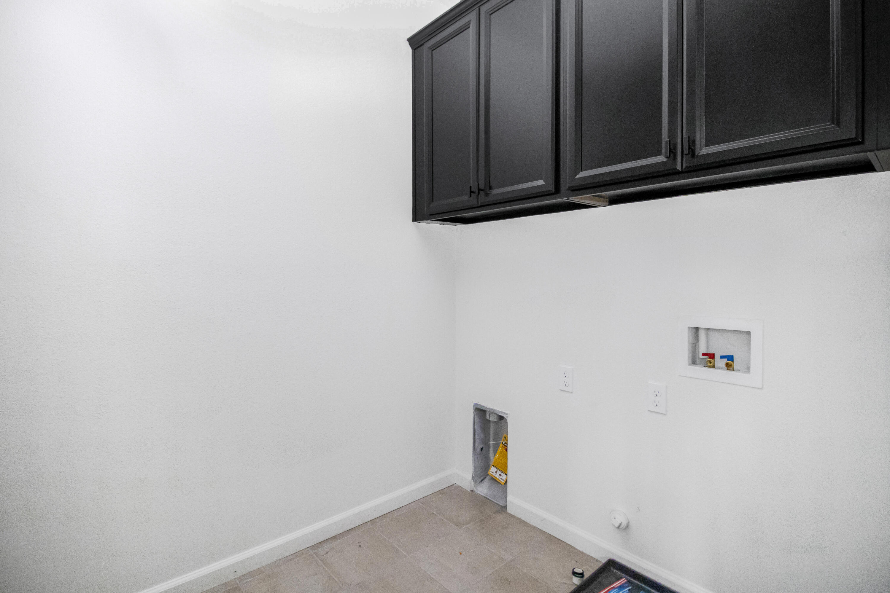 2230 S Velie St, Visalia, CA 93292