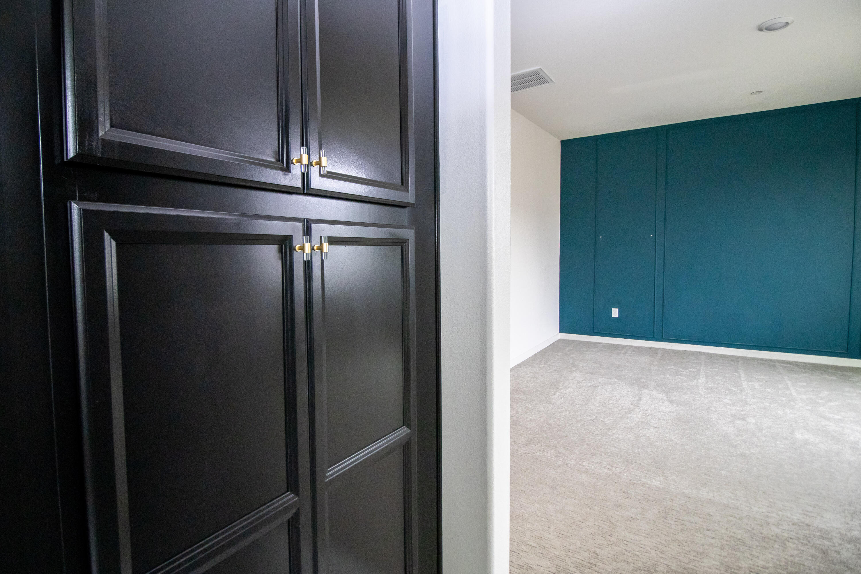 2230 S Velie St, Visalia, CA 93292