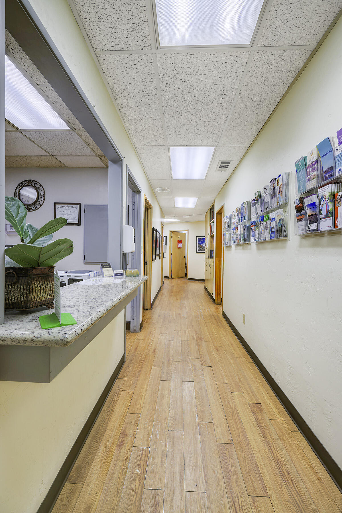 306 N Conyer St, Visalia, CA 93291