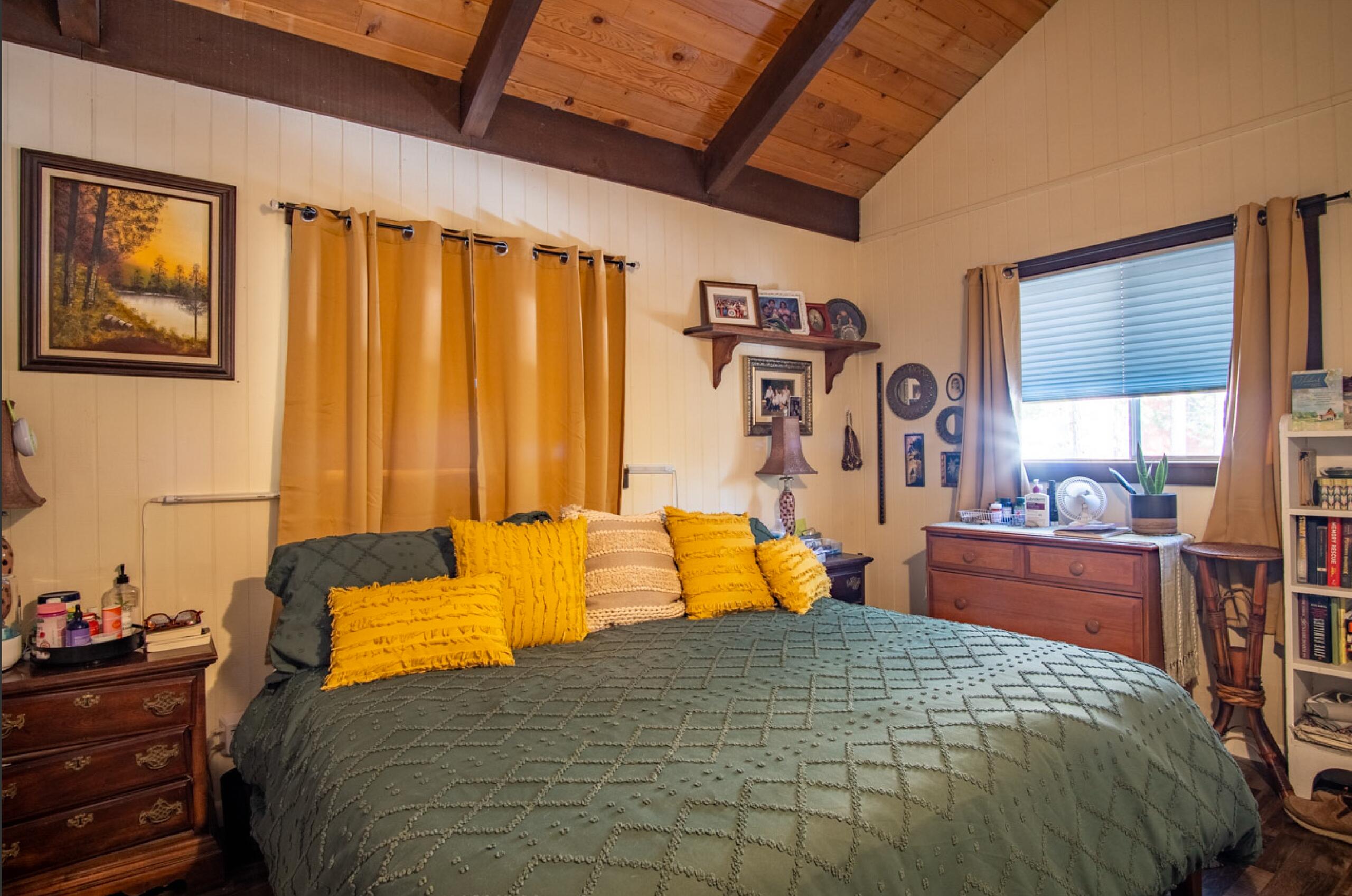 57524 Crest Dr, Springville, CA 93265