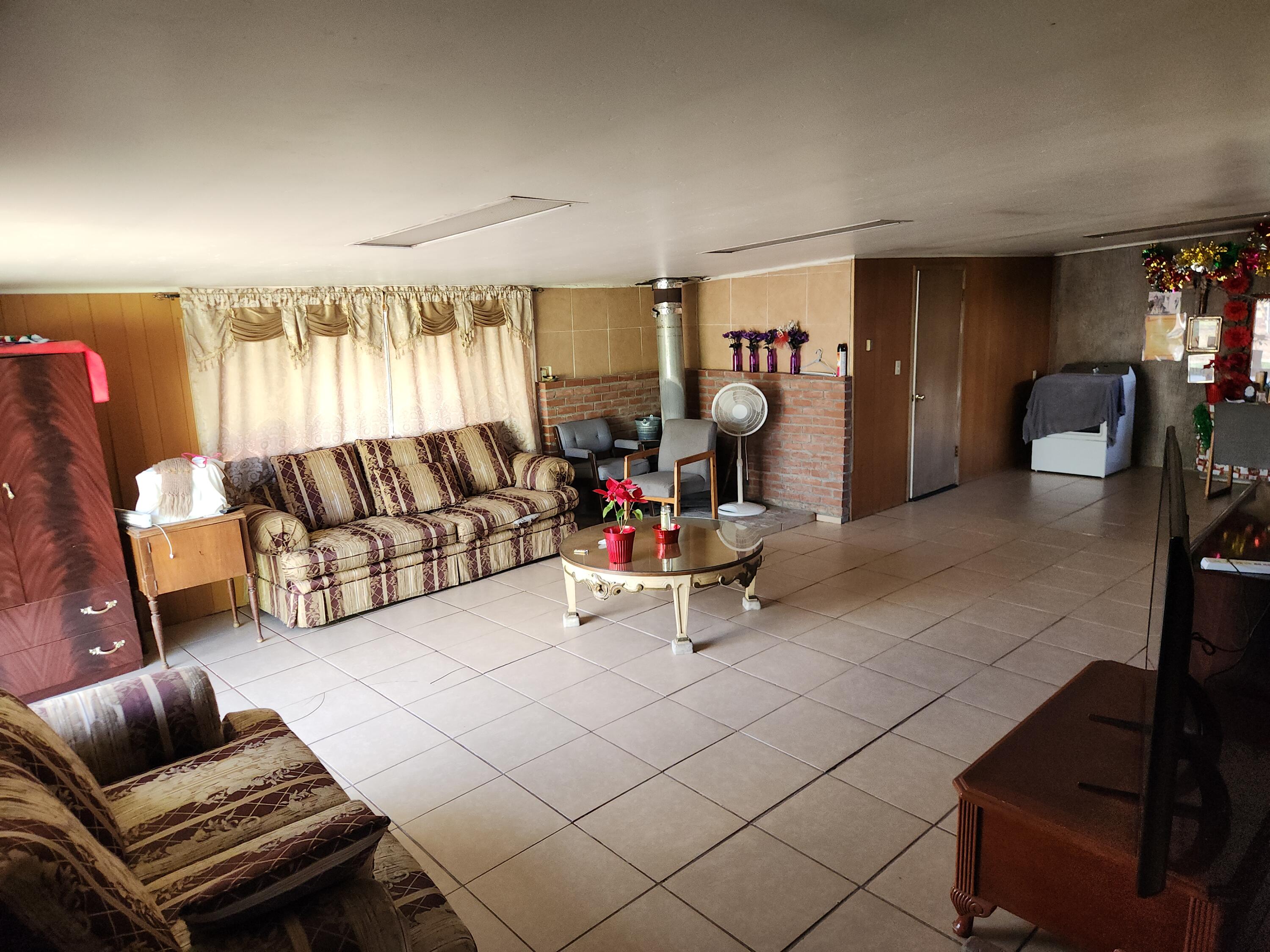 25375 Ave 208 #208, Strathmore, CA 93267