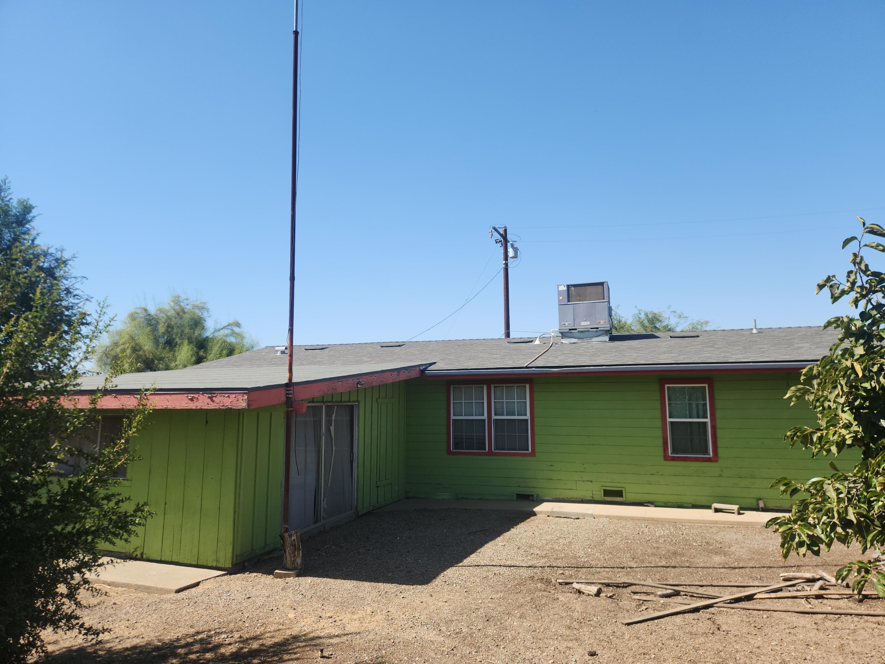 25375 Ave 208 #208, Strathmore, CA 93267