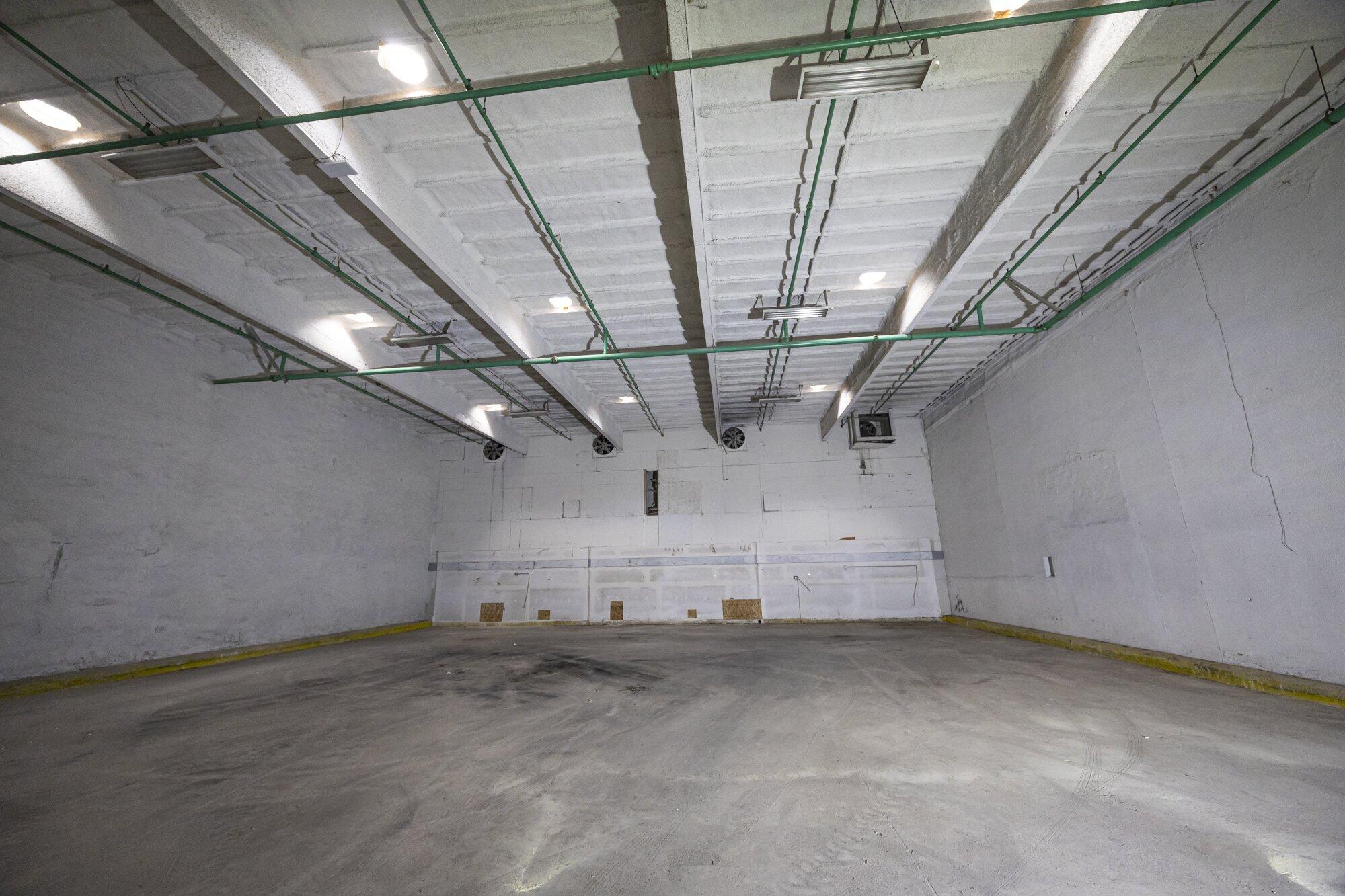 200 N Uruapan Way, Dinuba, CA 93618