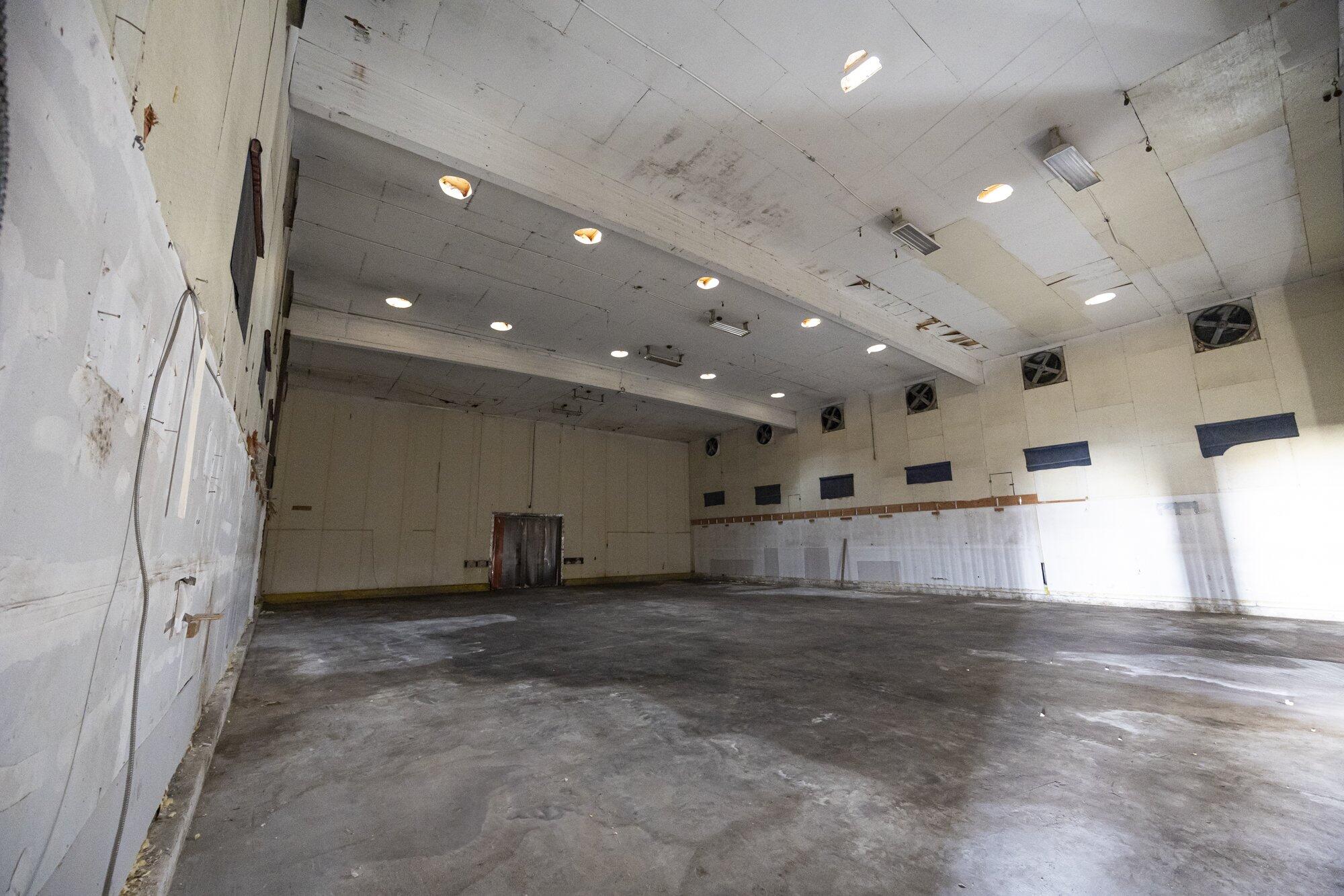 200 N Uruapan Way, Dinuba, CA 93618