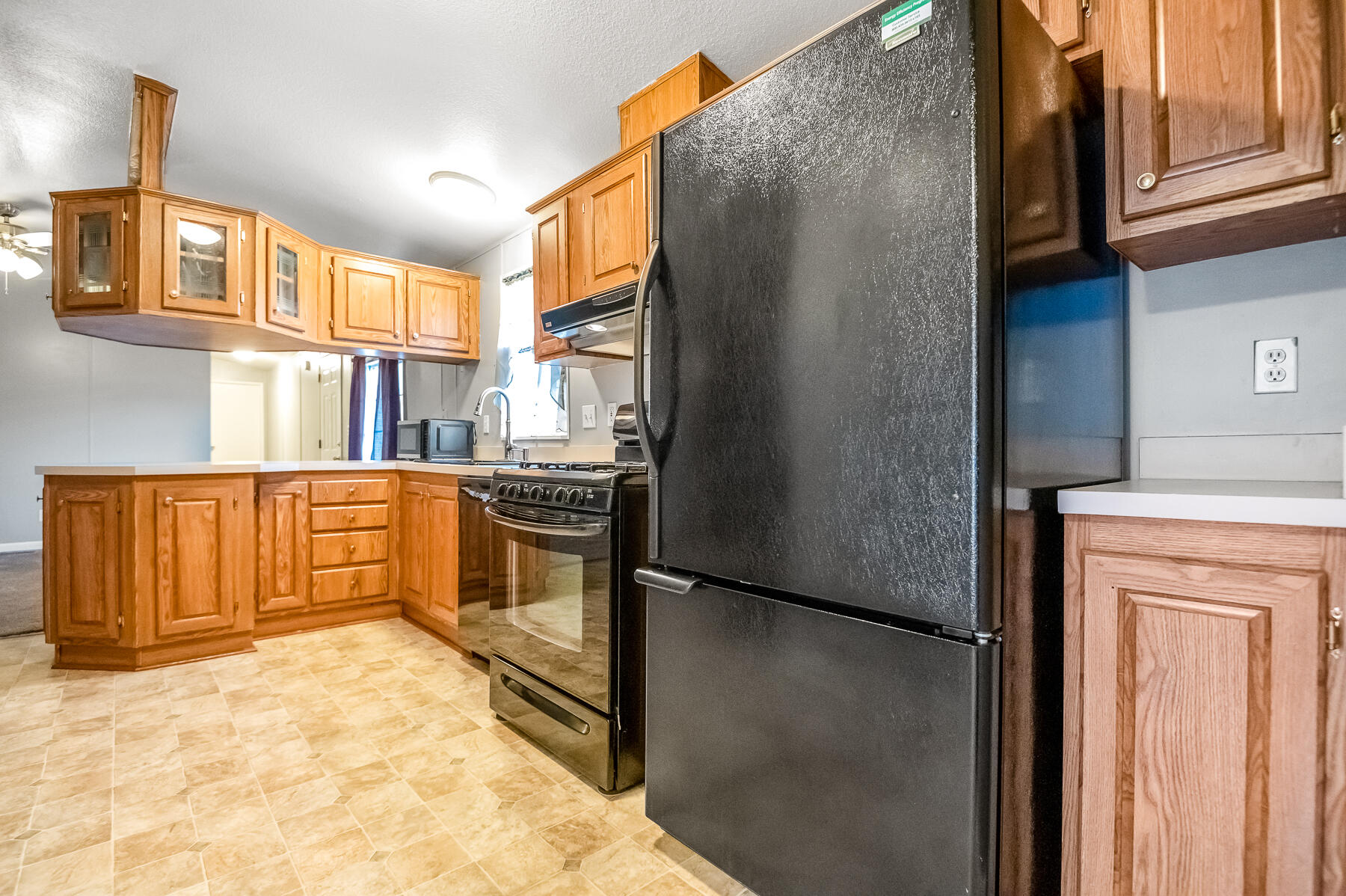 2627 W Mid Valley Ave #46, Visalia, CA 93277