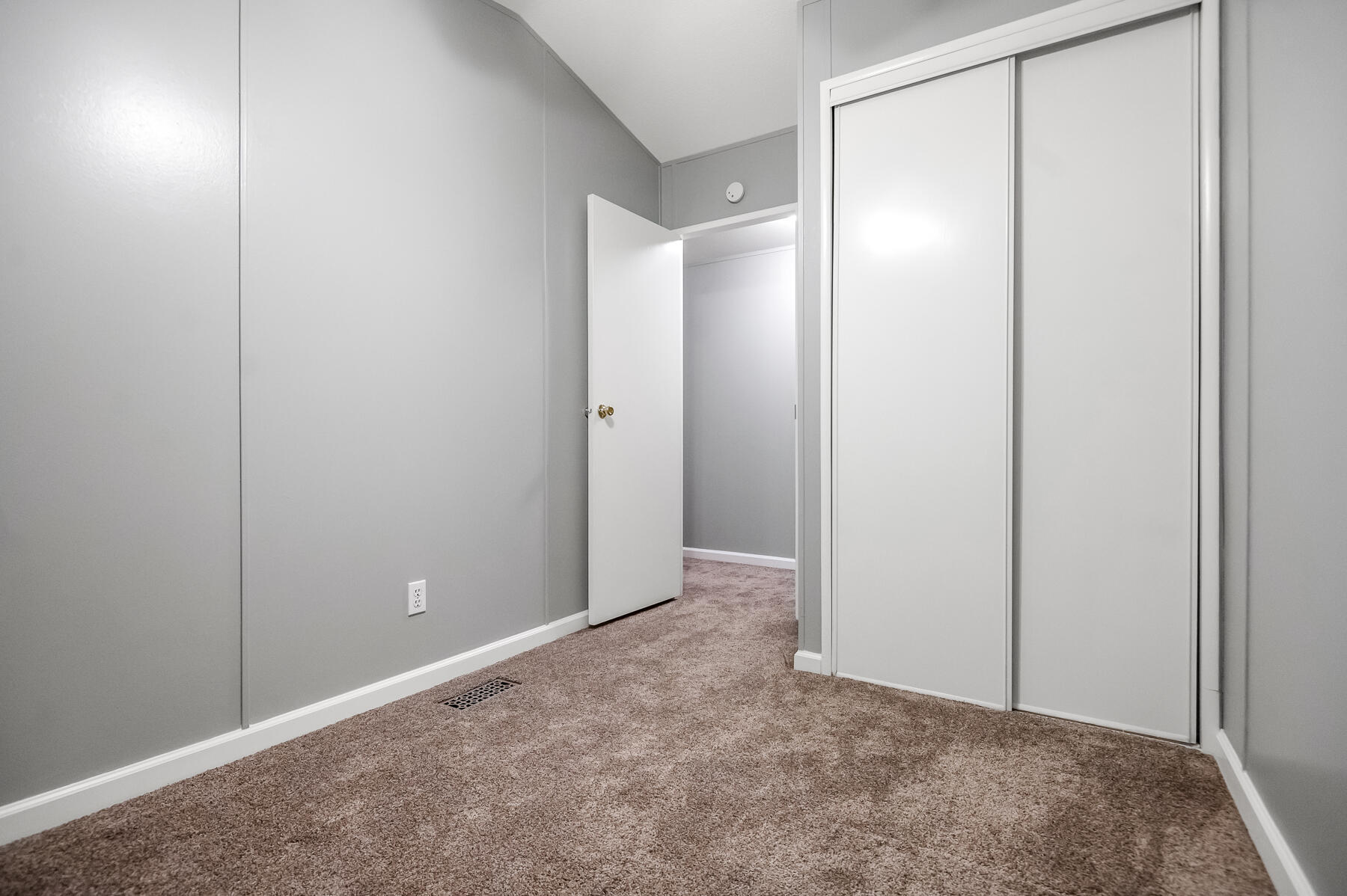 2627 W Mid Valley Ave #46, Visalia, CA 93277