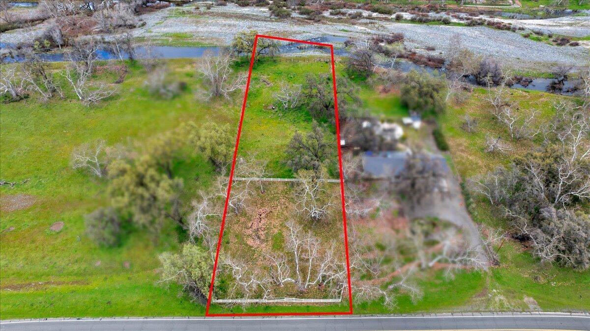 6102 Elwood Rd, Sanger, CA 93657