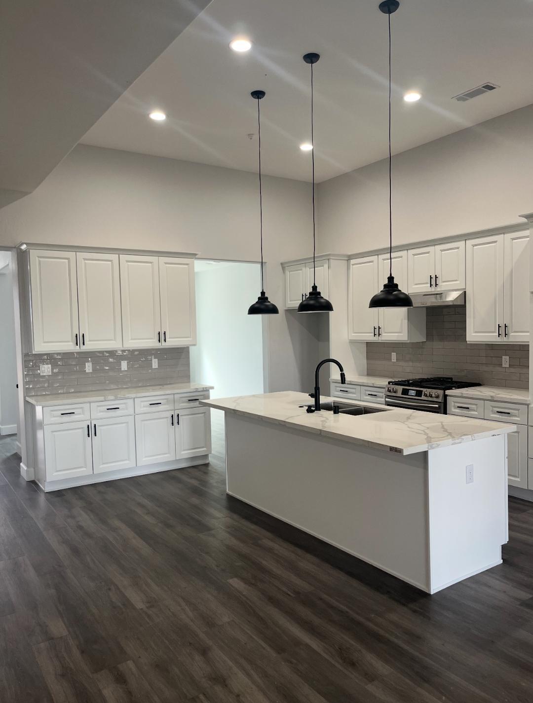 3351 N Bautista Ave, Hanford, CA 93230