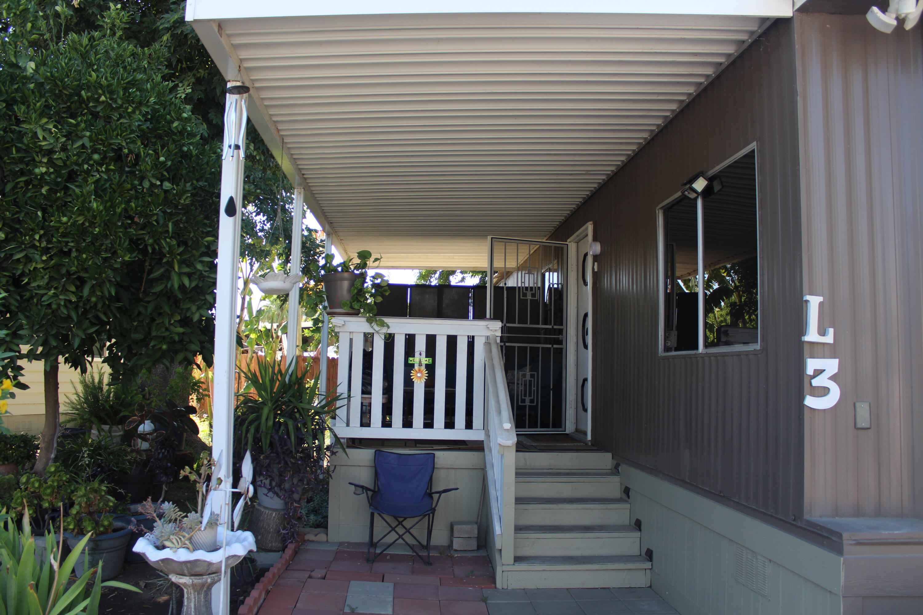 2400 W Midvalley St #L3, Visalia, CA 93277