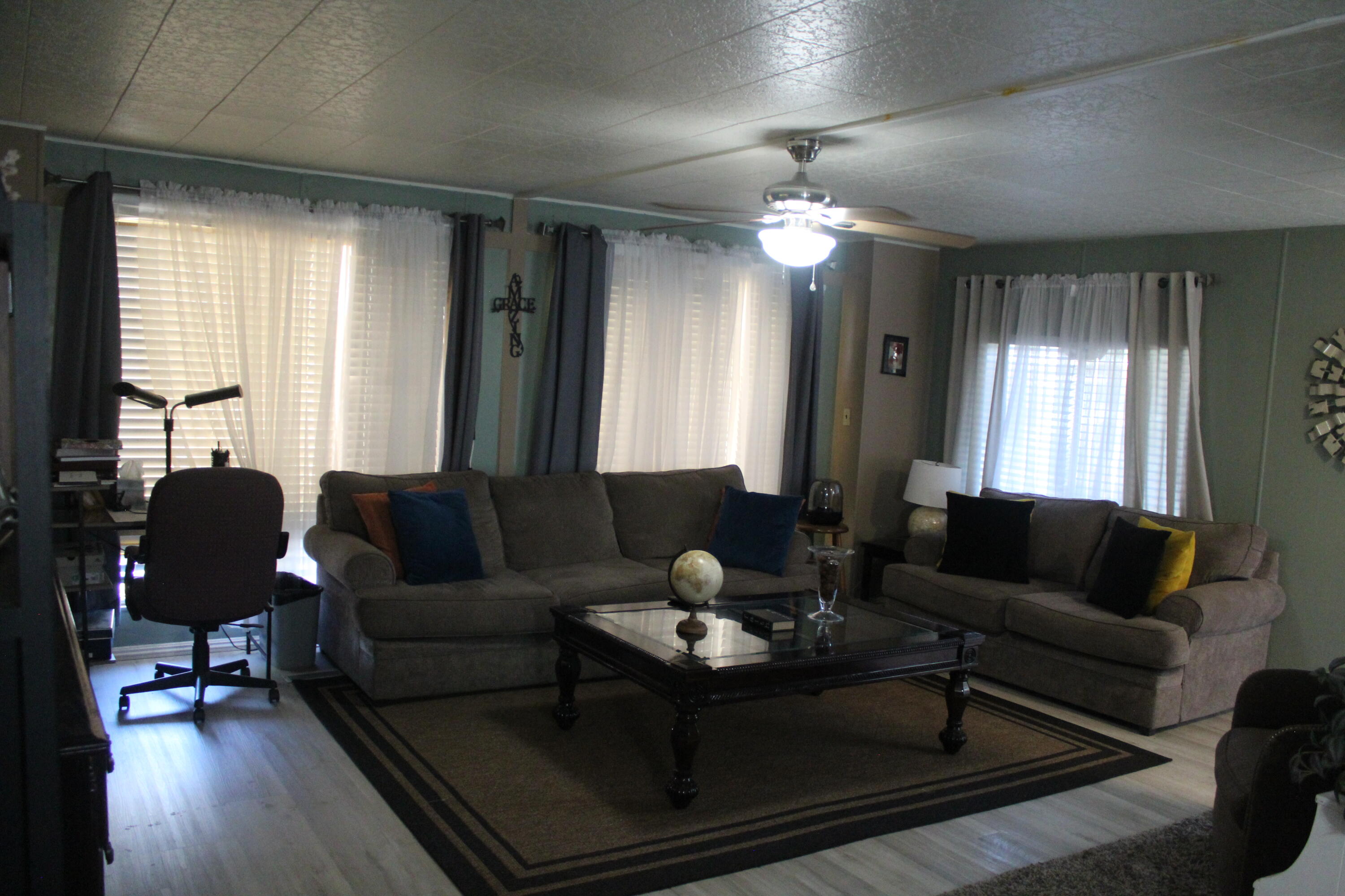 2400 W Midvalley St #L3, Visalia, CA 93277