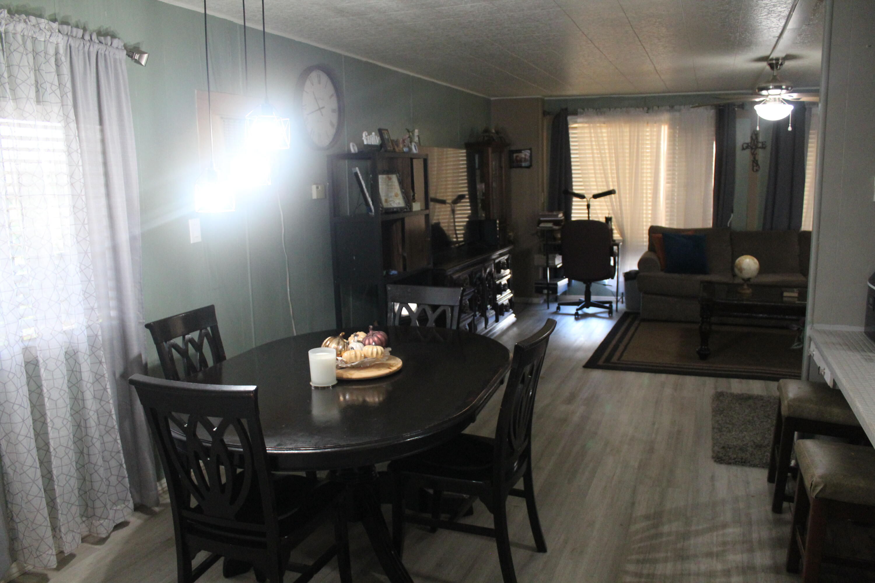 2400 W Midvalley St #L3, Visalia, CA 93277