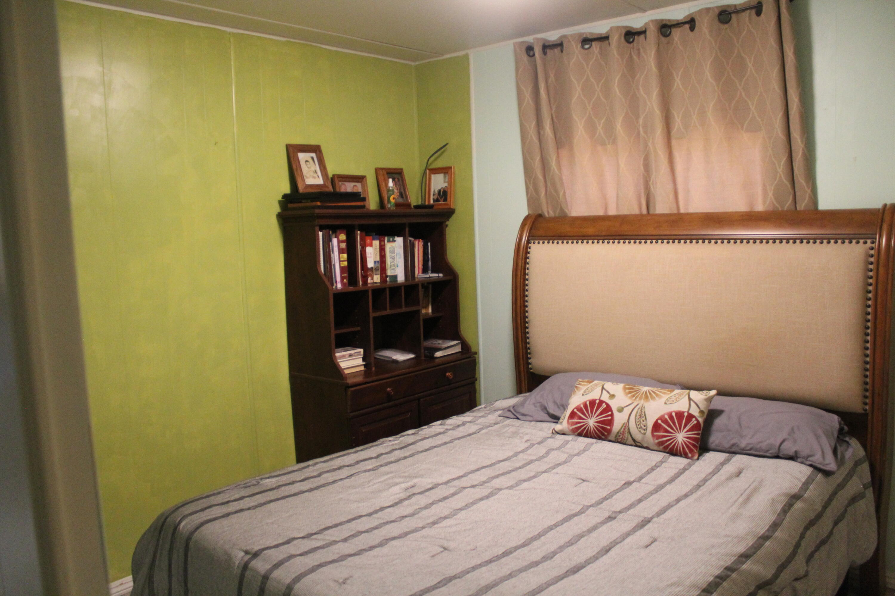 2400 W Midvalley St #L3, Visalia, CA 93277