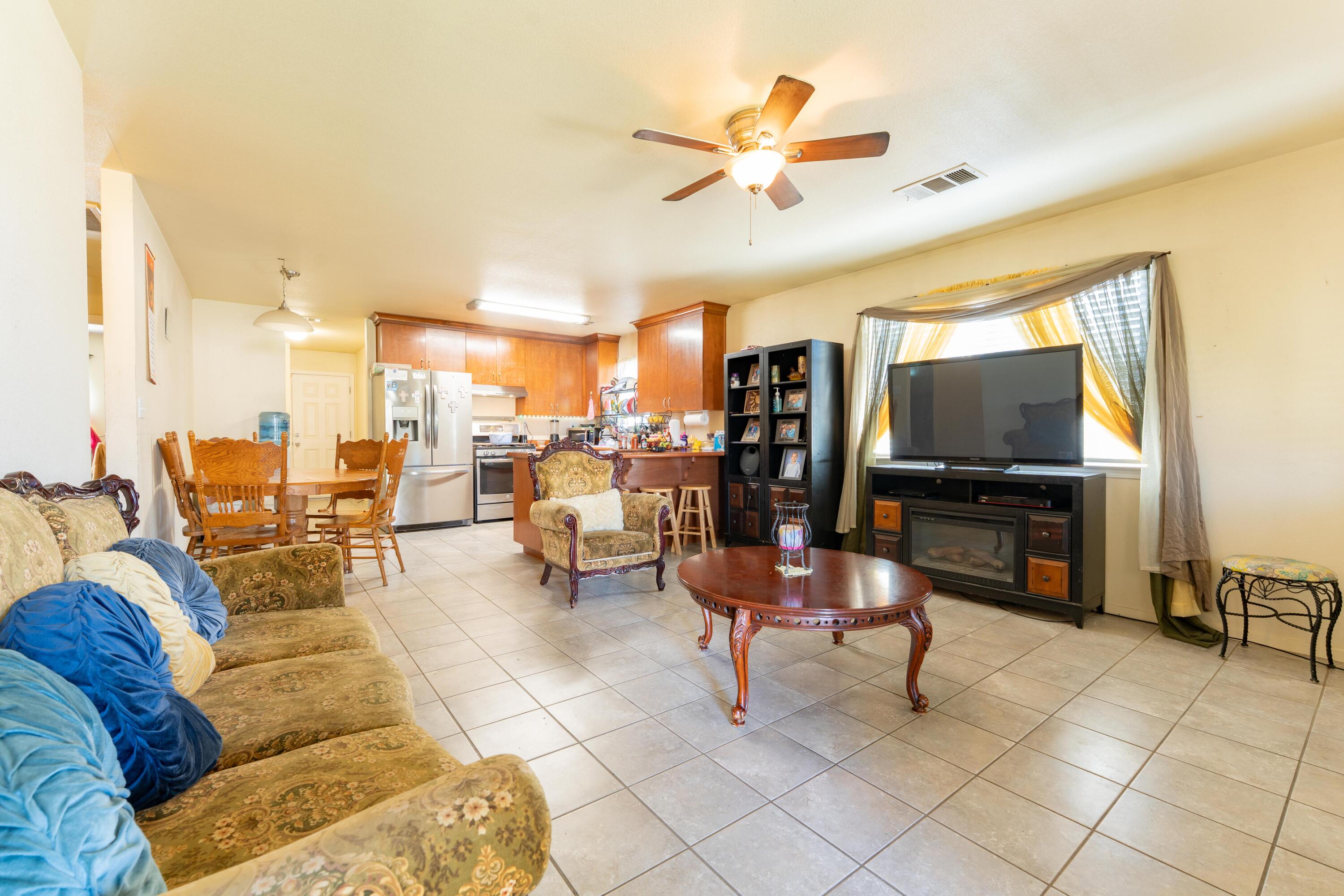 16870 Cloverdale Rd, Tulare, CA 93274