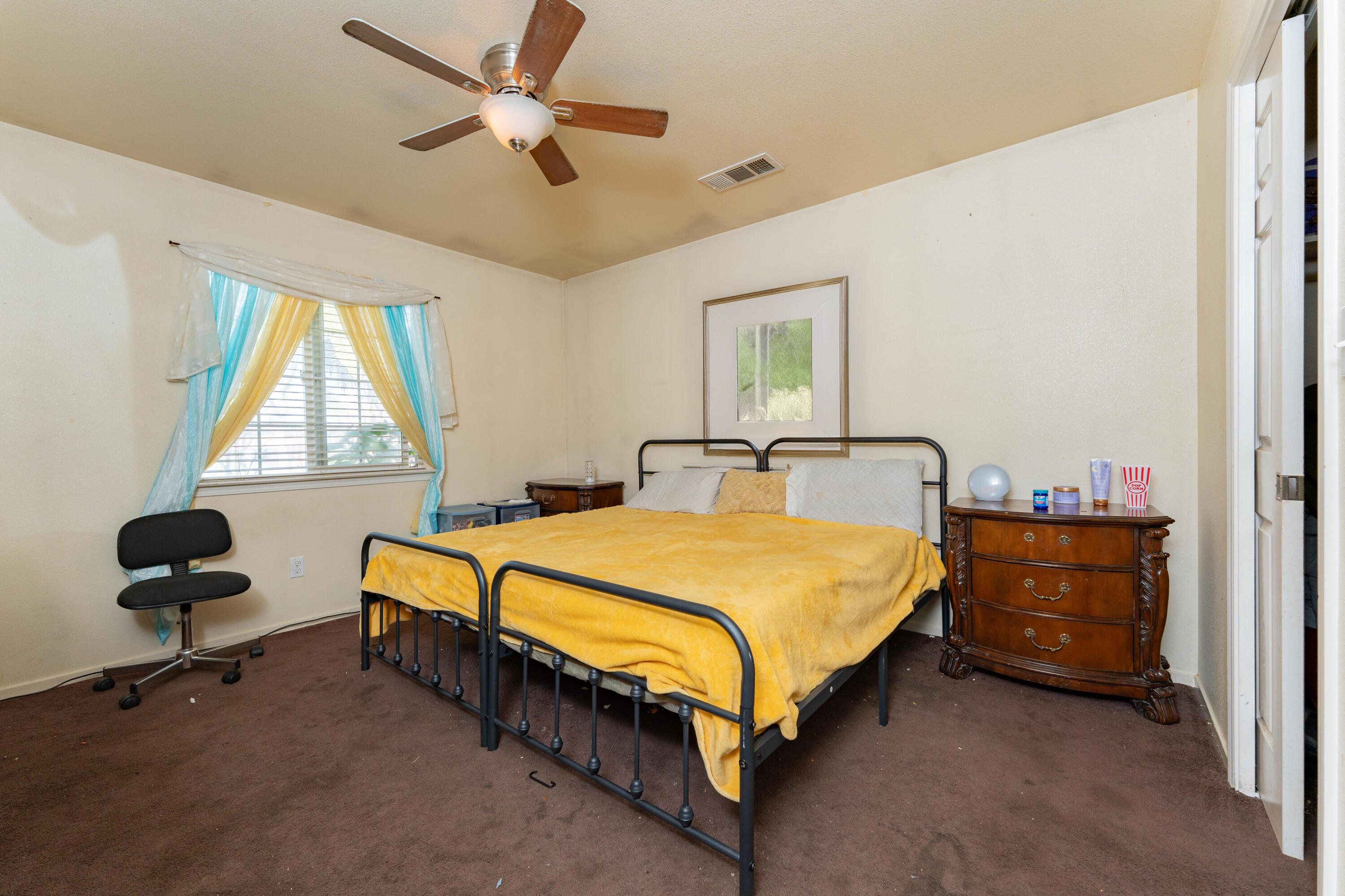 16870 Cloverdale Rd, Tulare, CA 93274