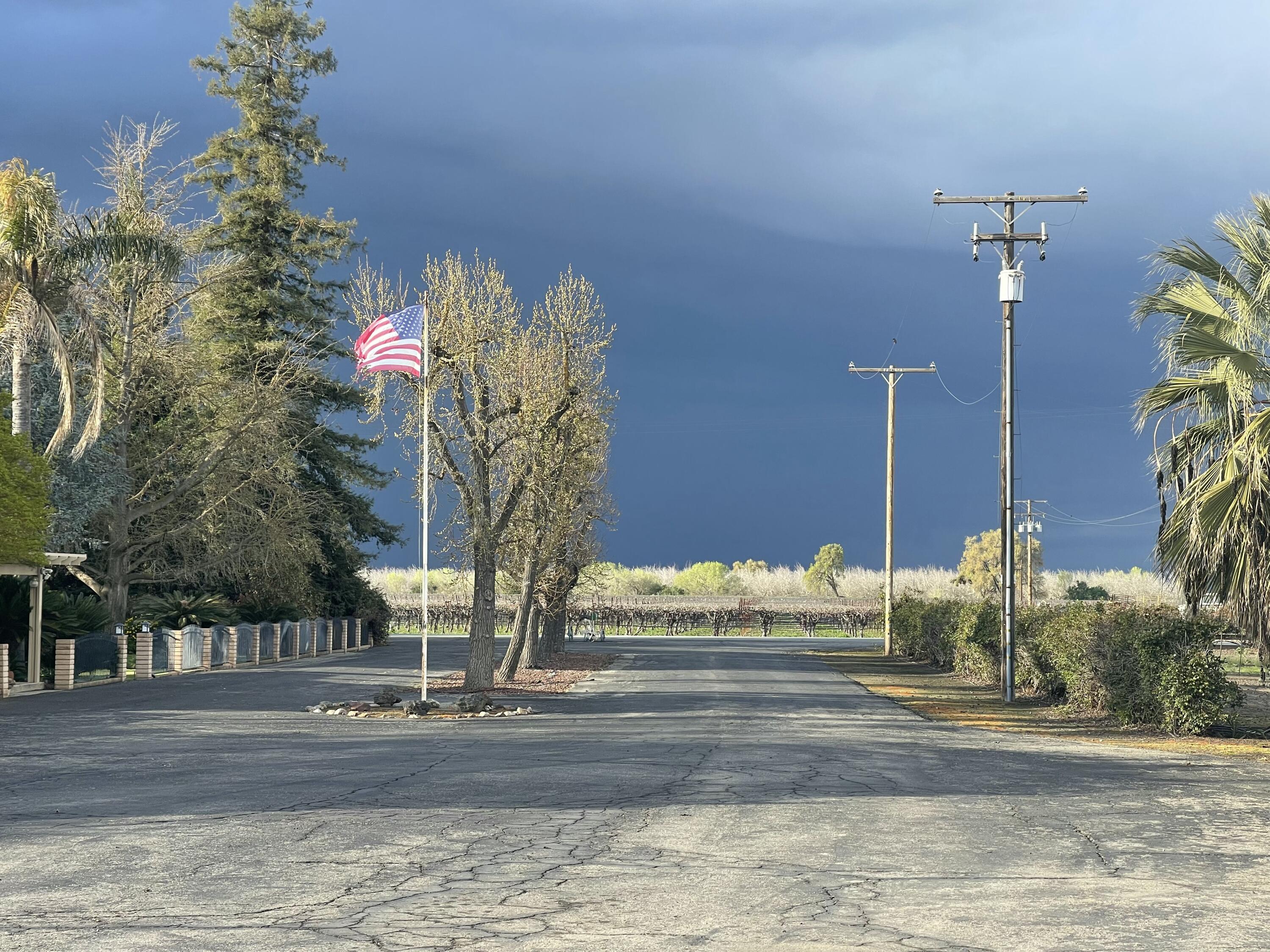 18925 Ave 168, Porterville, CA 93257