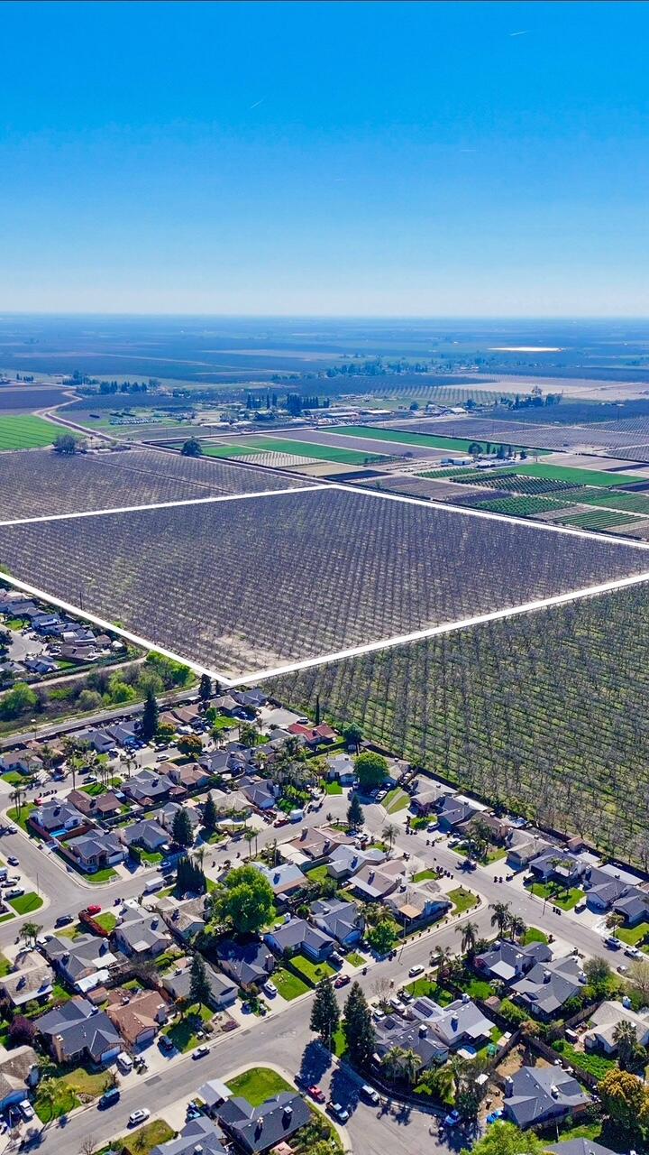 896 N Mariposa Ave, Visalia, CA 93292