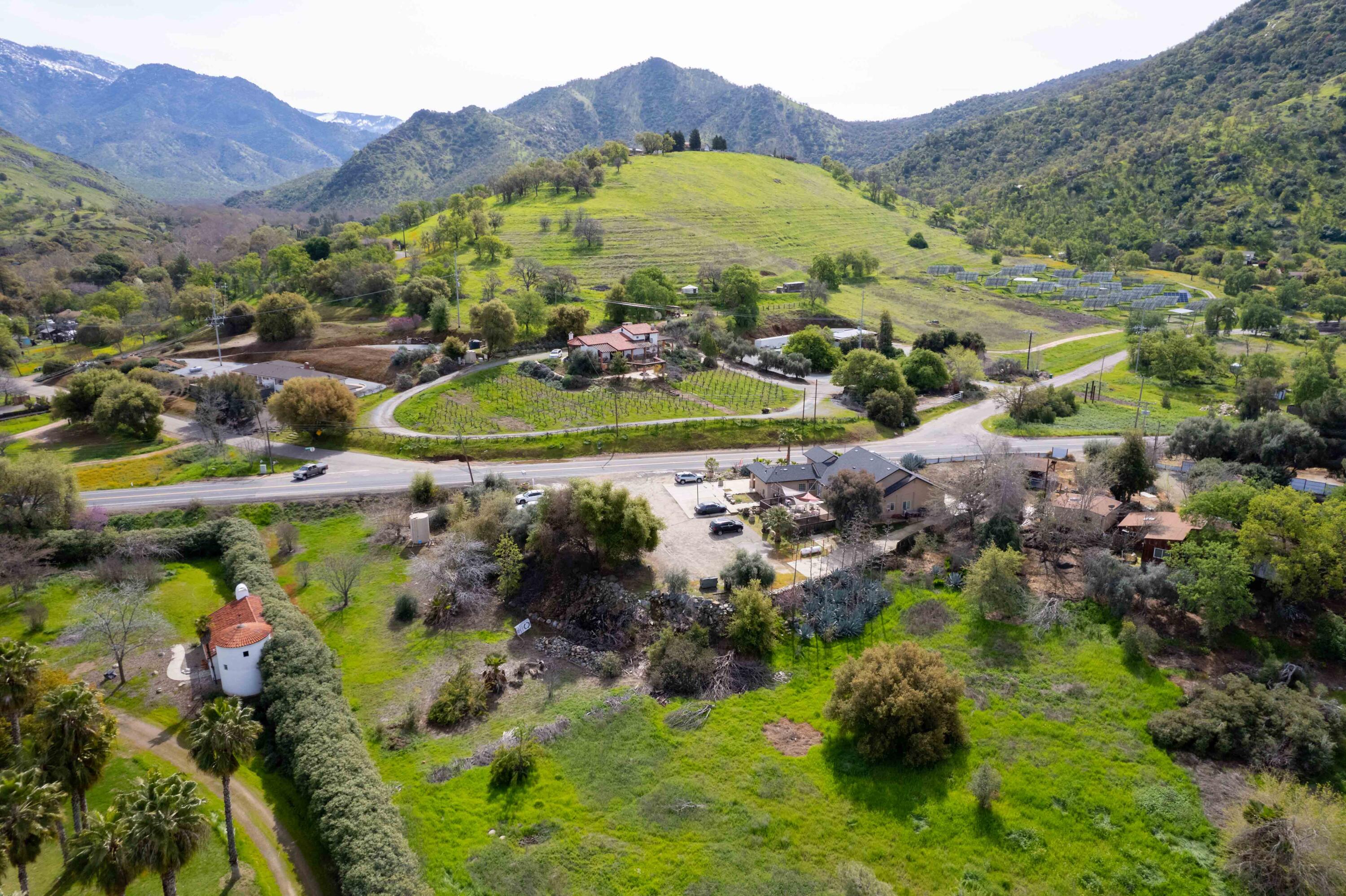 40311 Sierra Dr, Three Rivers, CA 93271