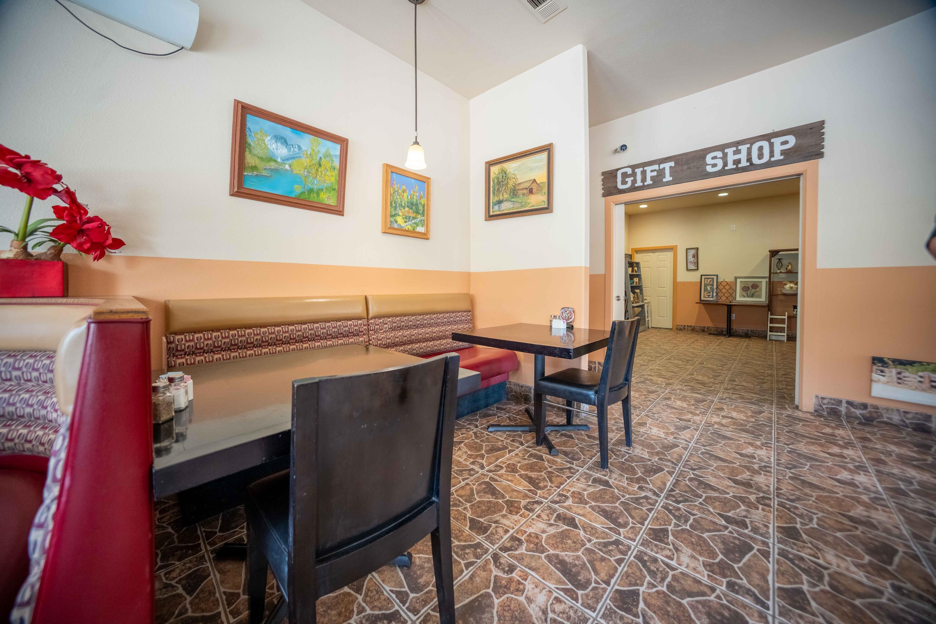 40311 Sierra Dr, Three Rivers, CA 93271