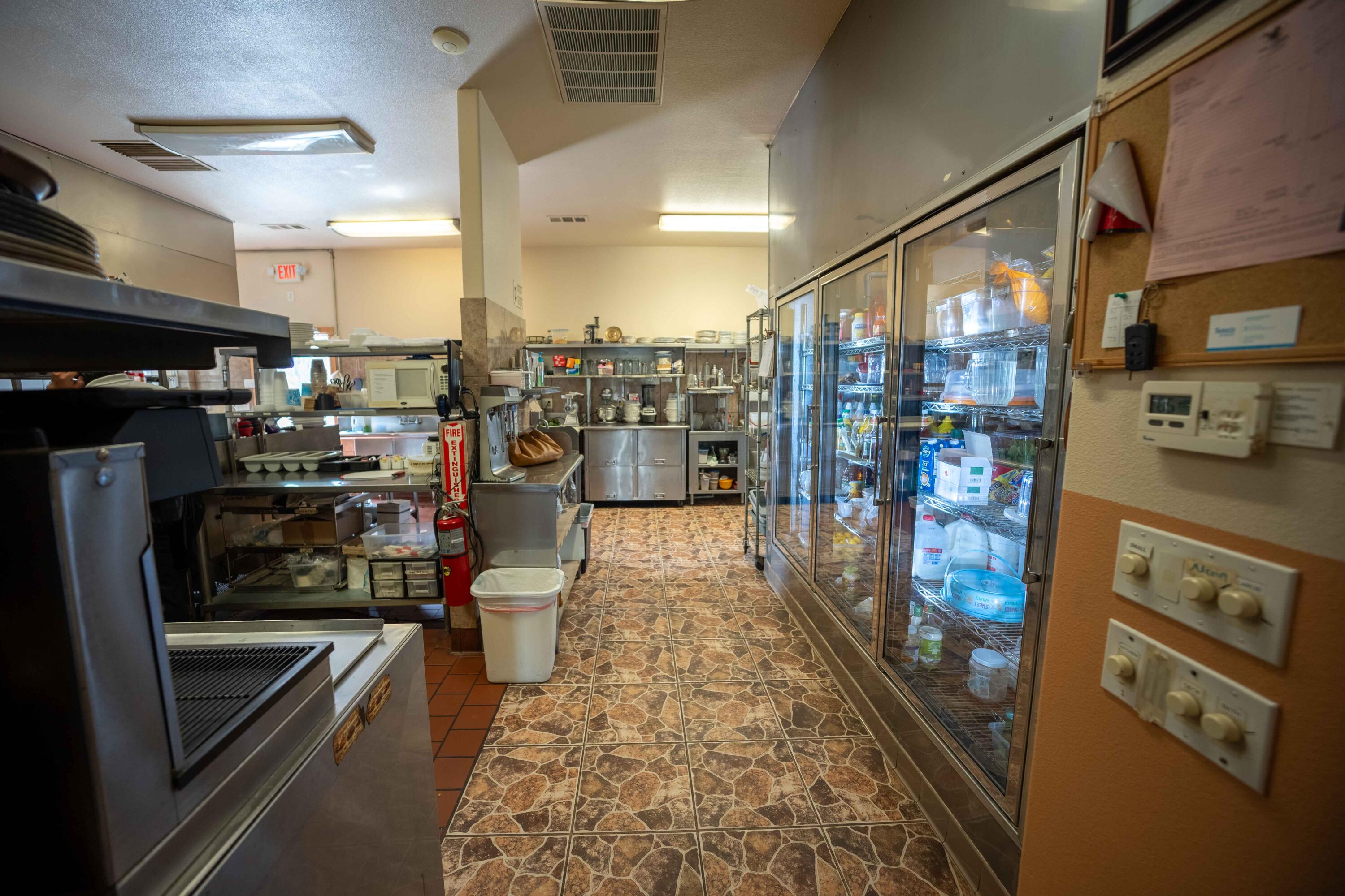 40311 Sierra Dr, Three Rivers, CA 93271