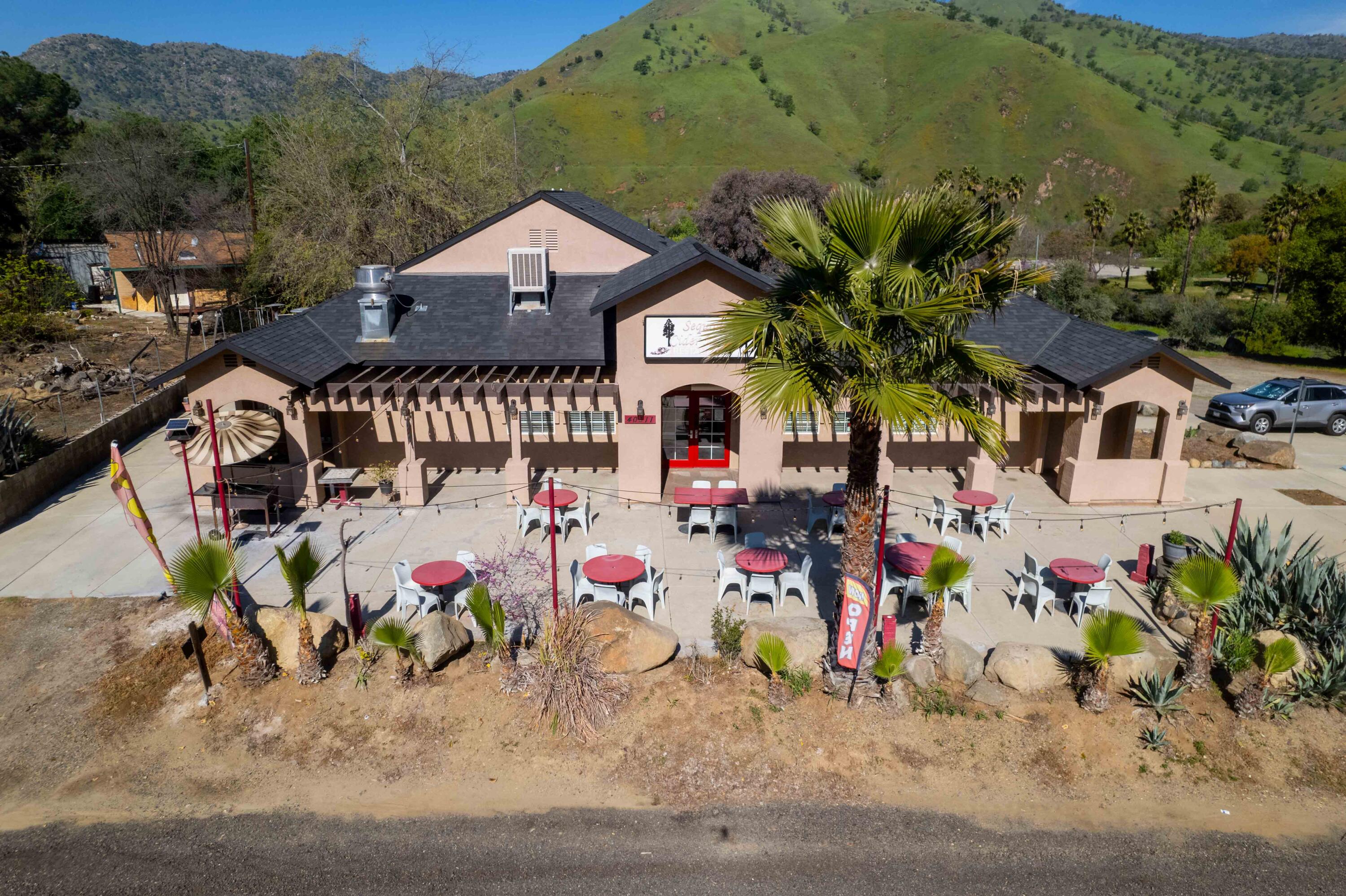 40311 Sierra Dr, Three Rivers, CA 93271