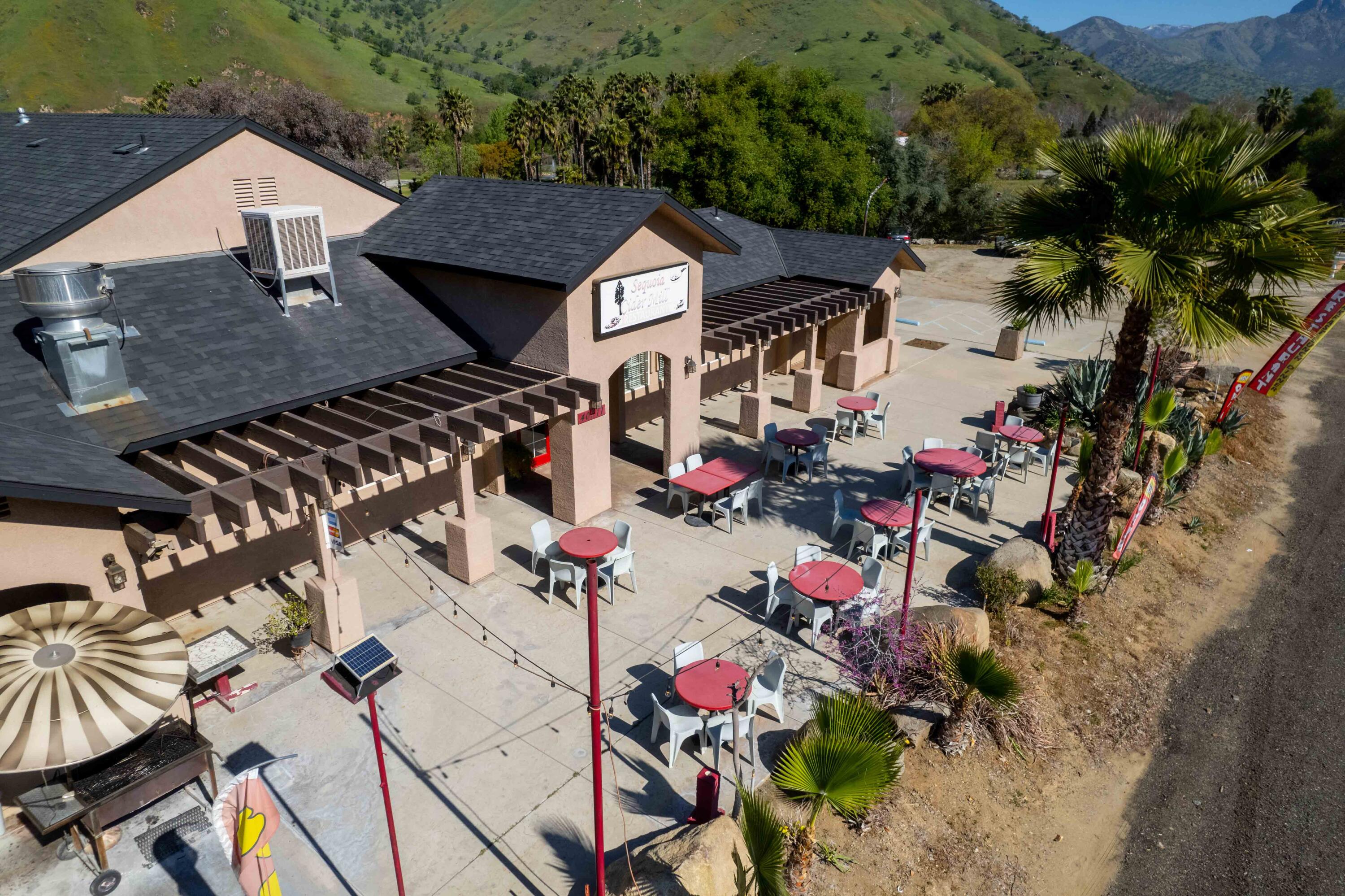 40311 Sierra Dr, Three Rivers, CA 93271