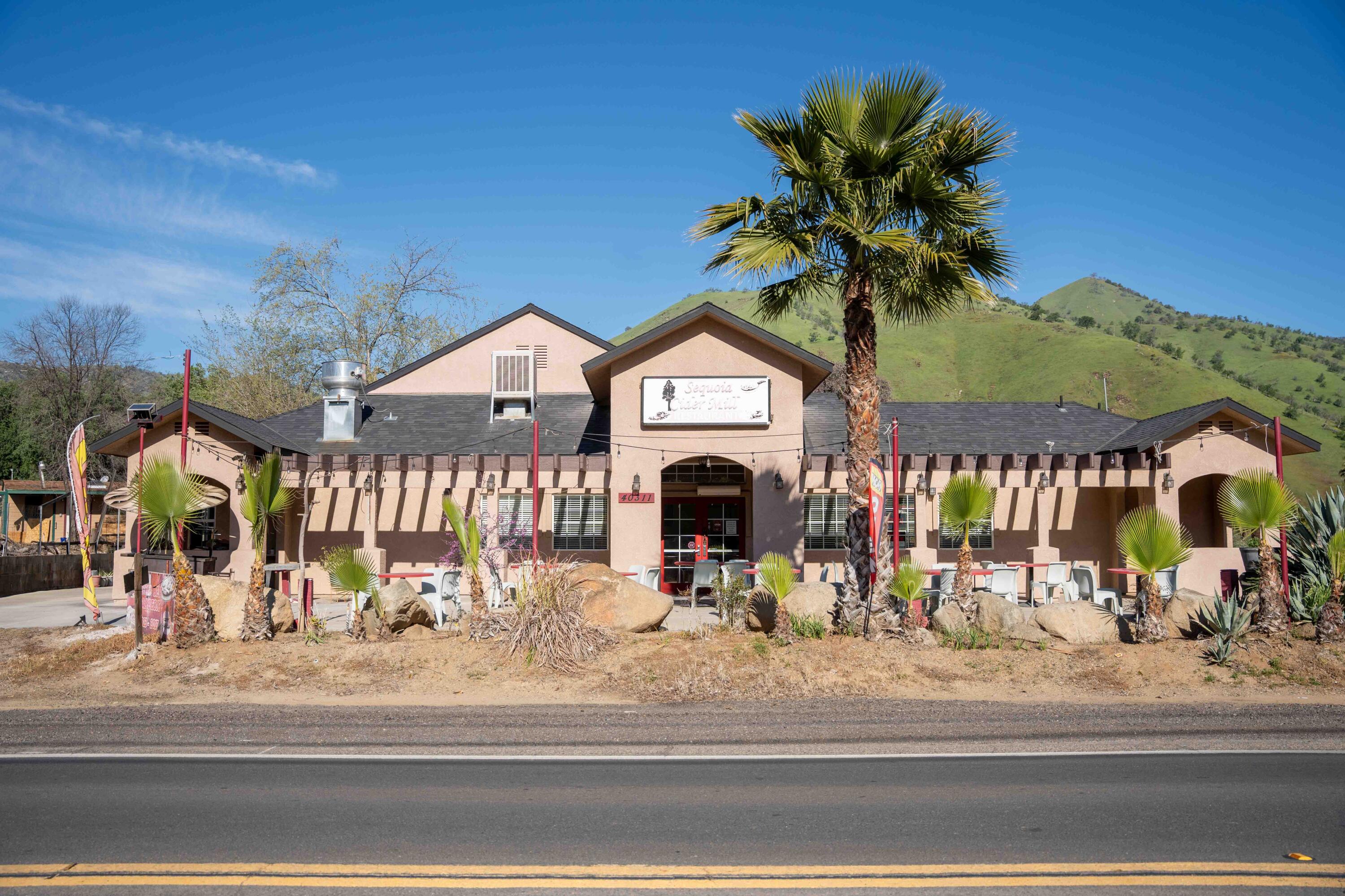 40311 Sierra Dr, Three Rivers, CA 93271