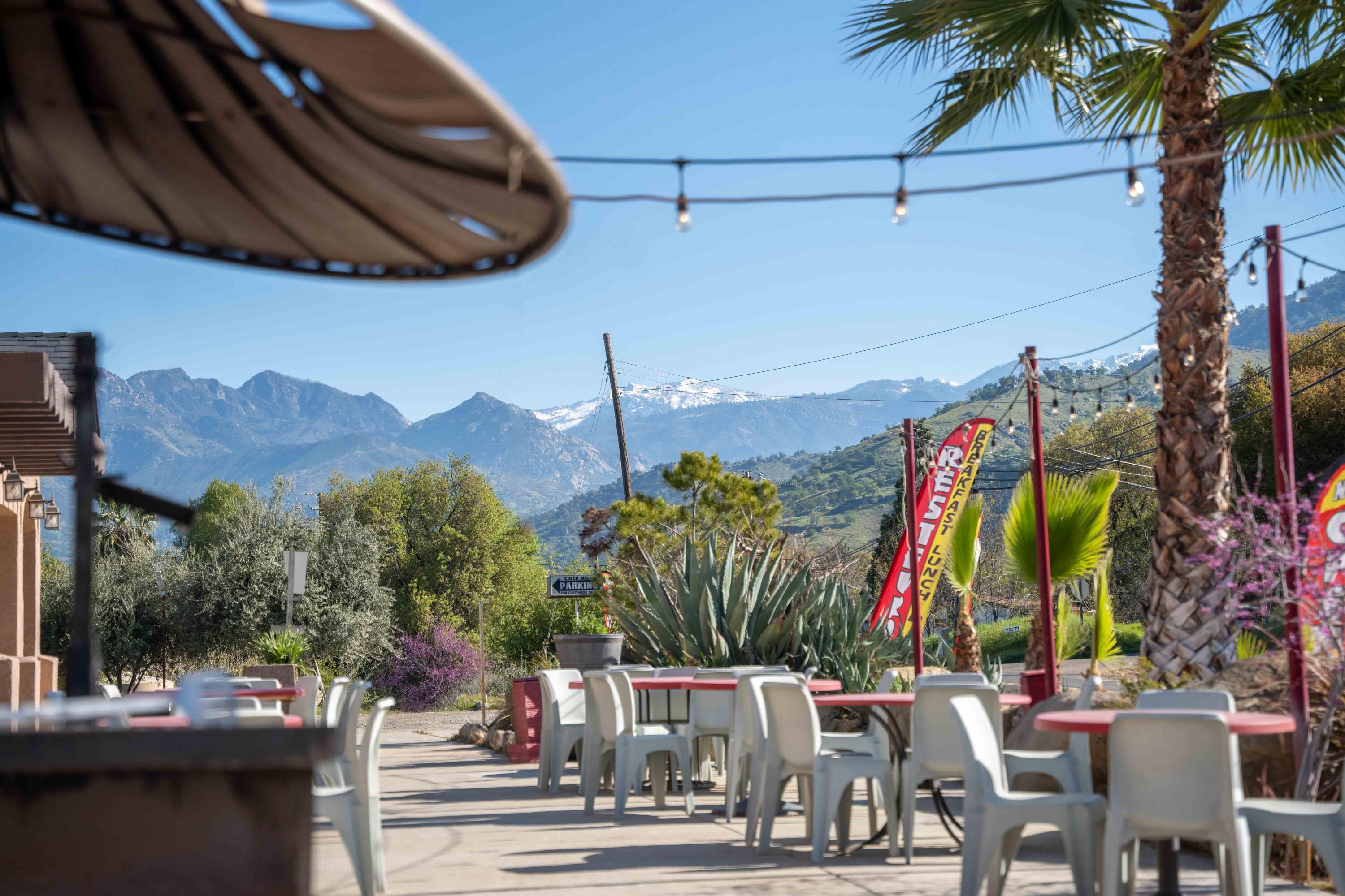 40311 Sierra Dr, Three Rivers, CA 93271