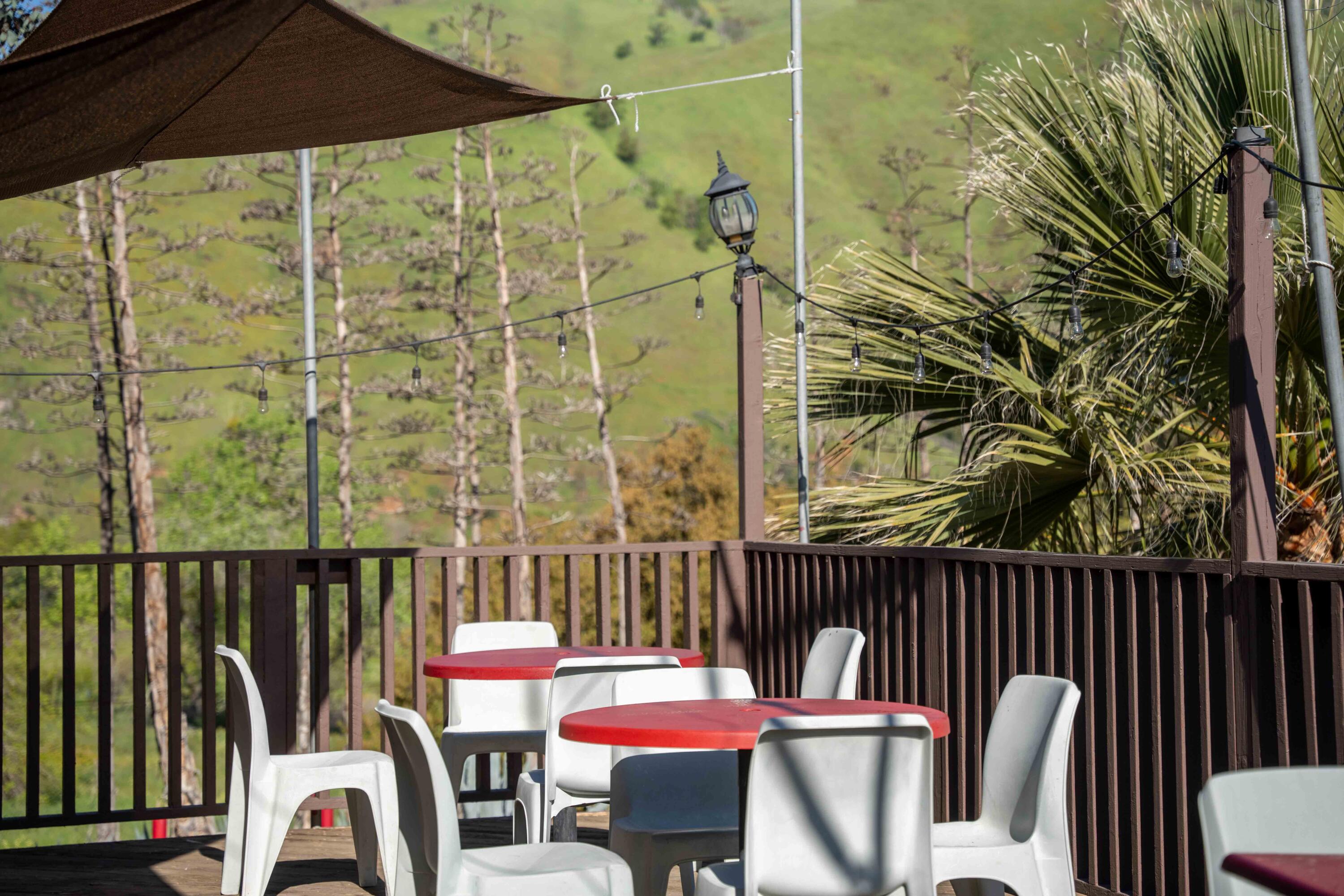 40311 Sierra Dr, Three Rivers, CA 93271