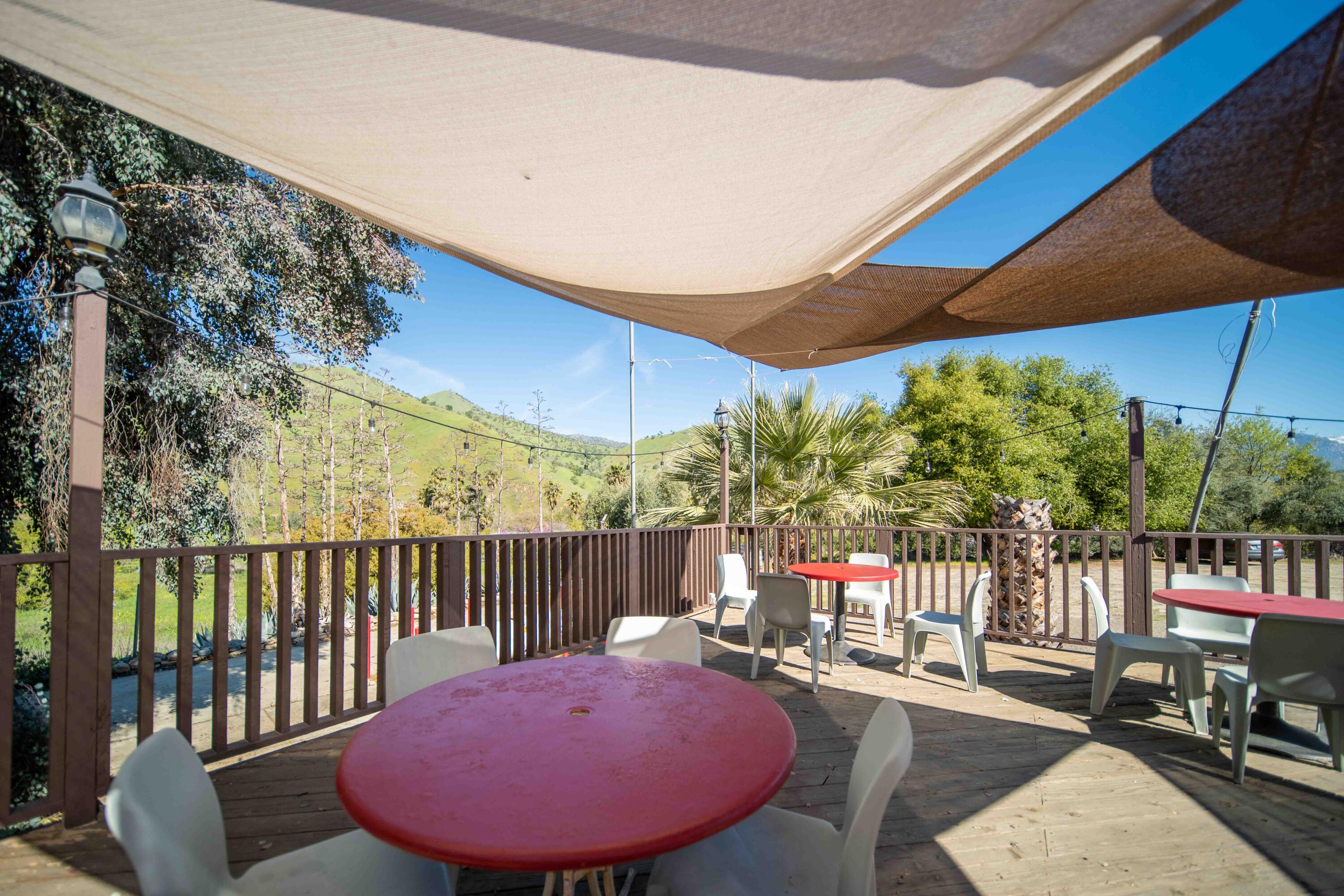 40311 Sierra Dr, Three Rivers, CA 93271