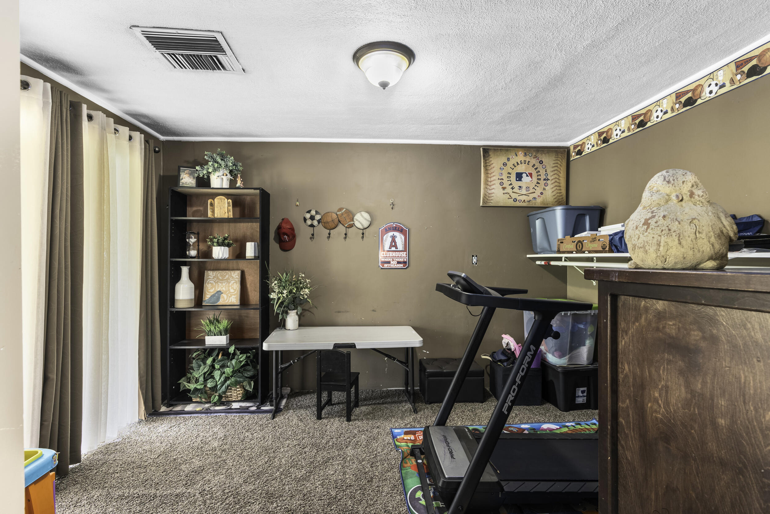 85 Rd 136, Delano, CA 93215