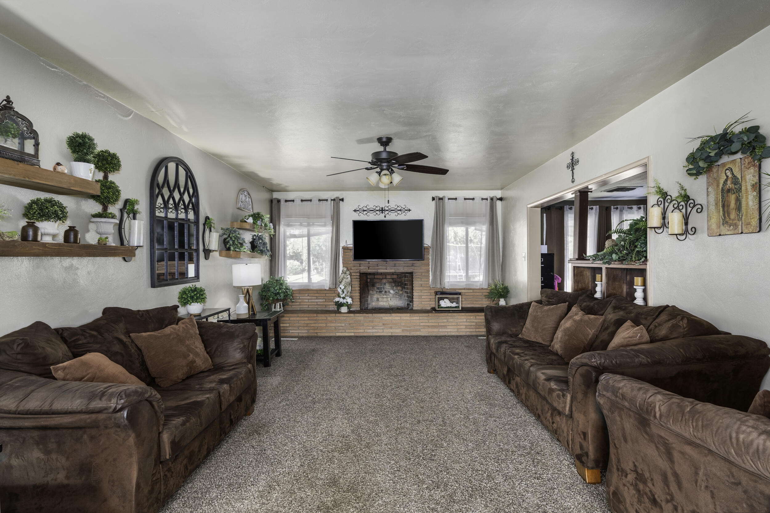 85 Rd 136, Delano, CA 93215