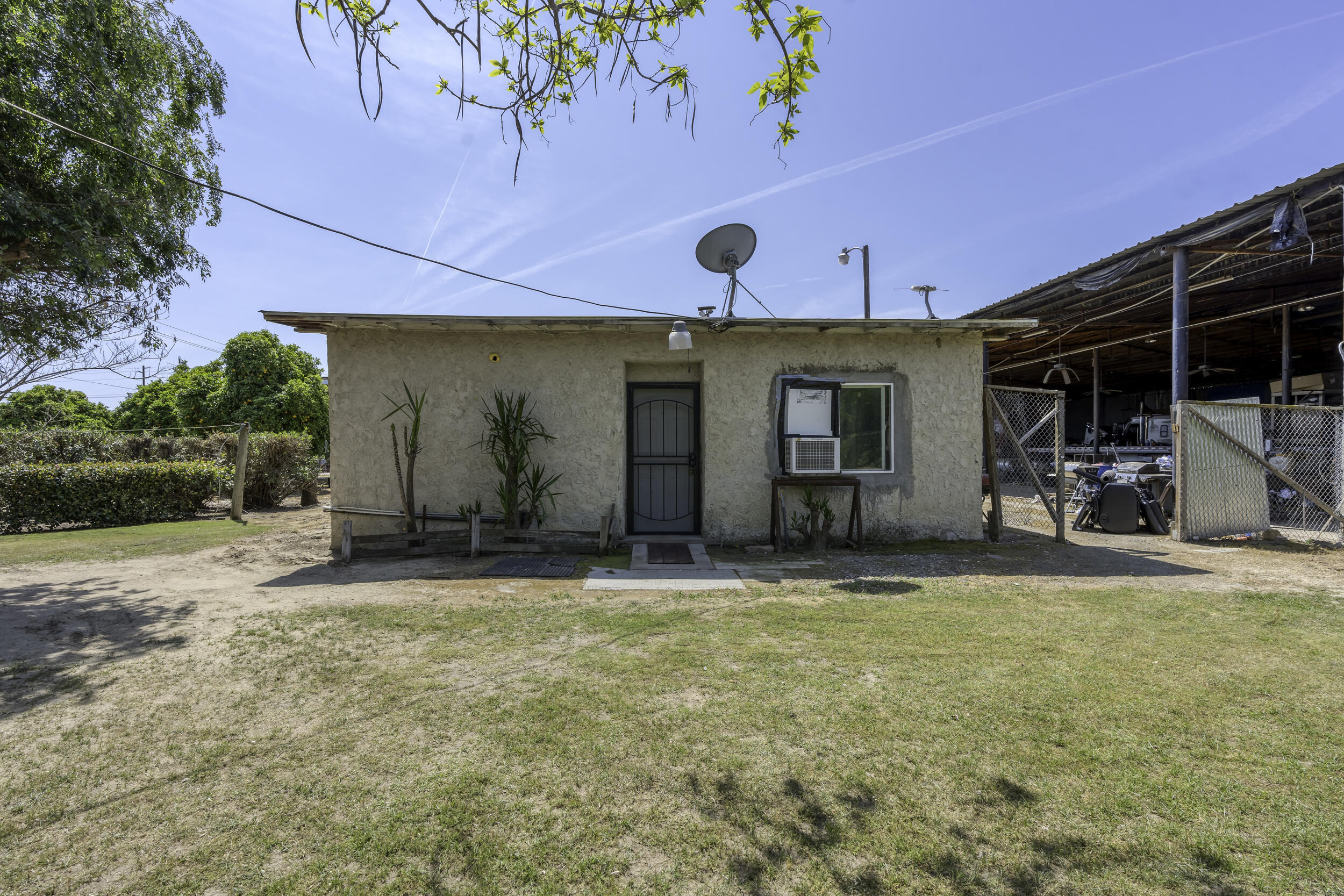 85 Rd 136, Delano, CA 93215