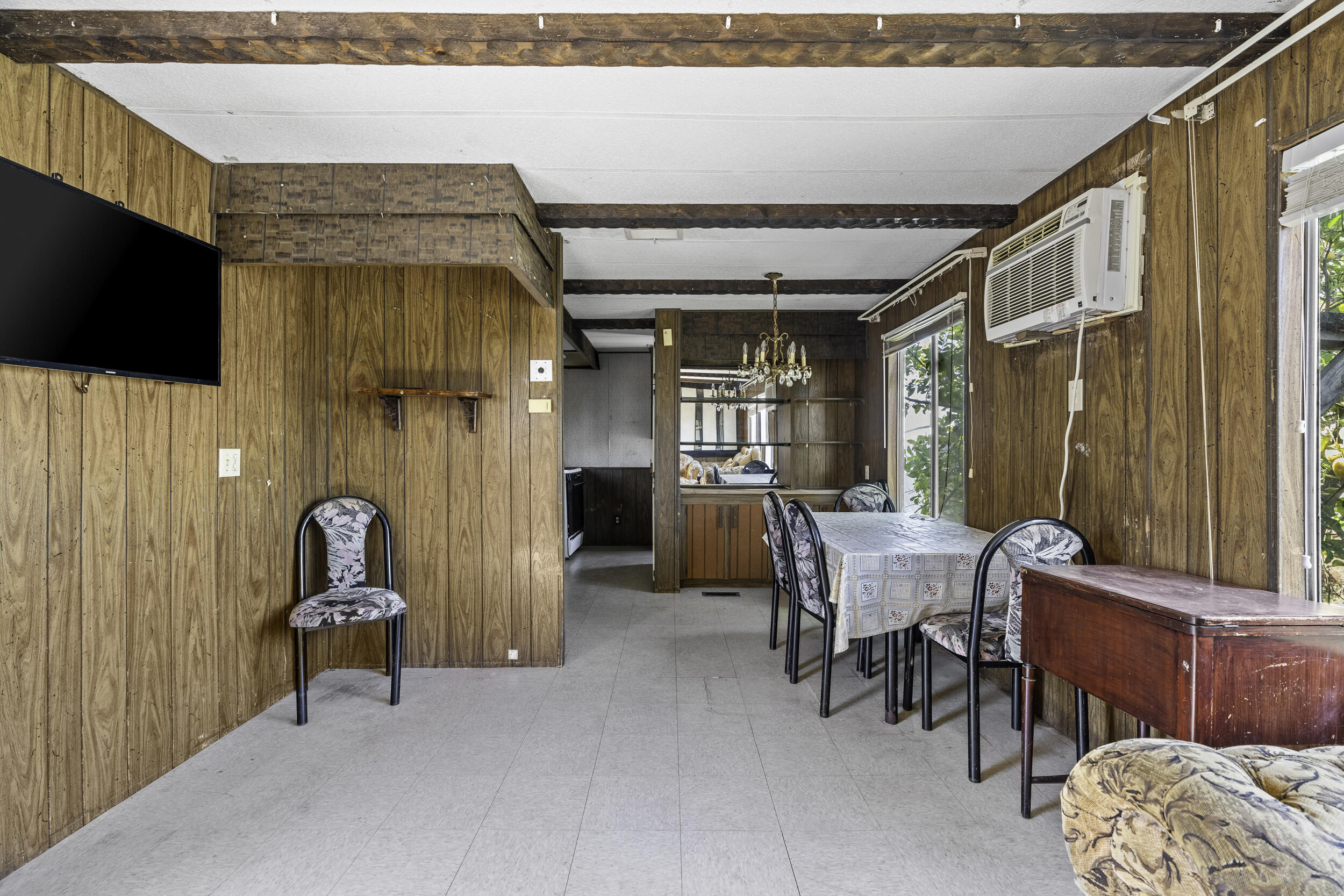 85 Rd 136, Delano, CA 93215