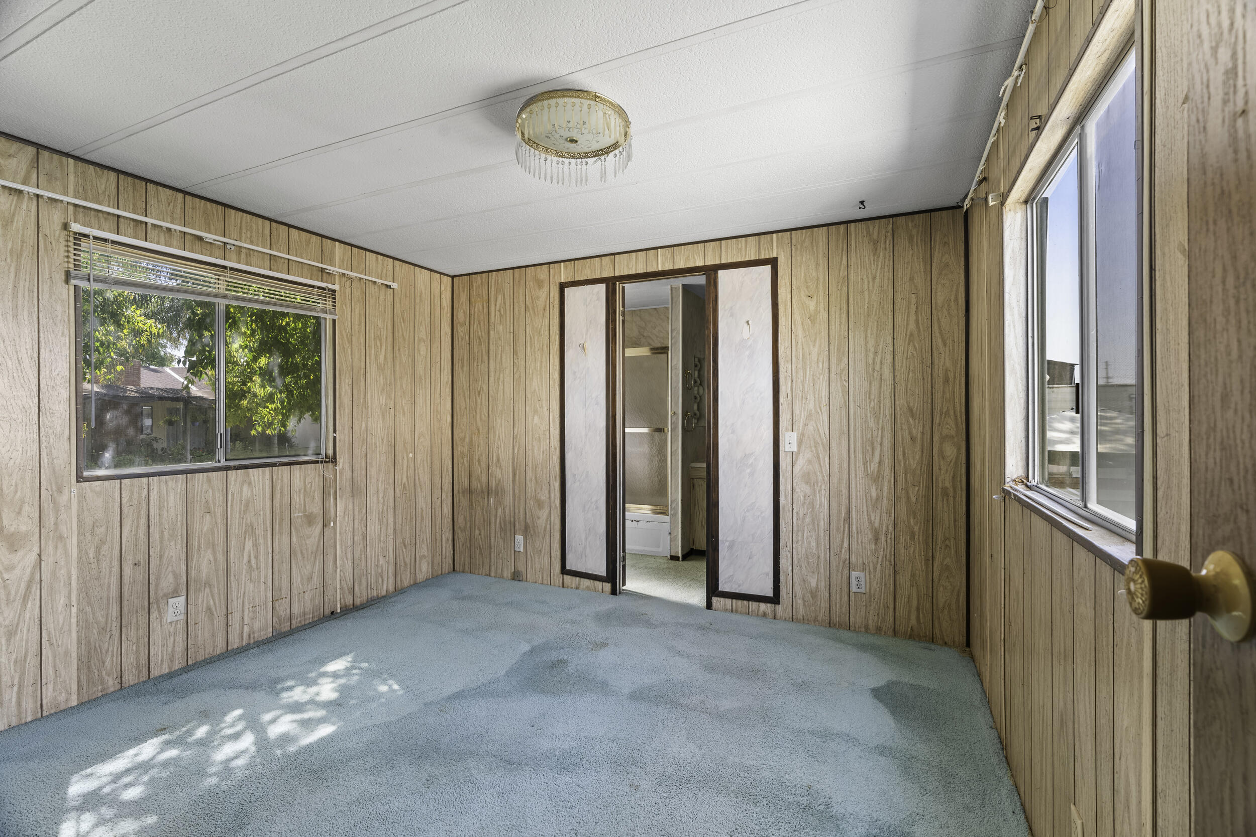 85 Rd 136, Delano, CA 93215