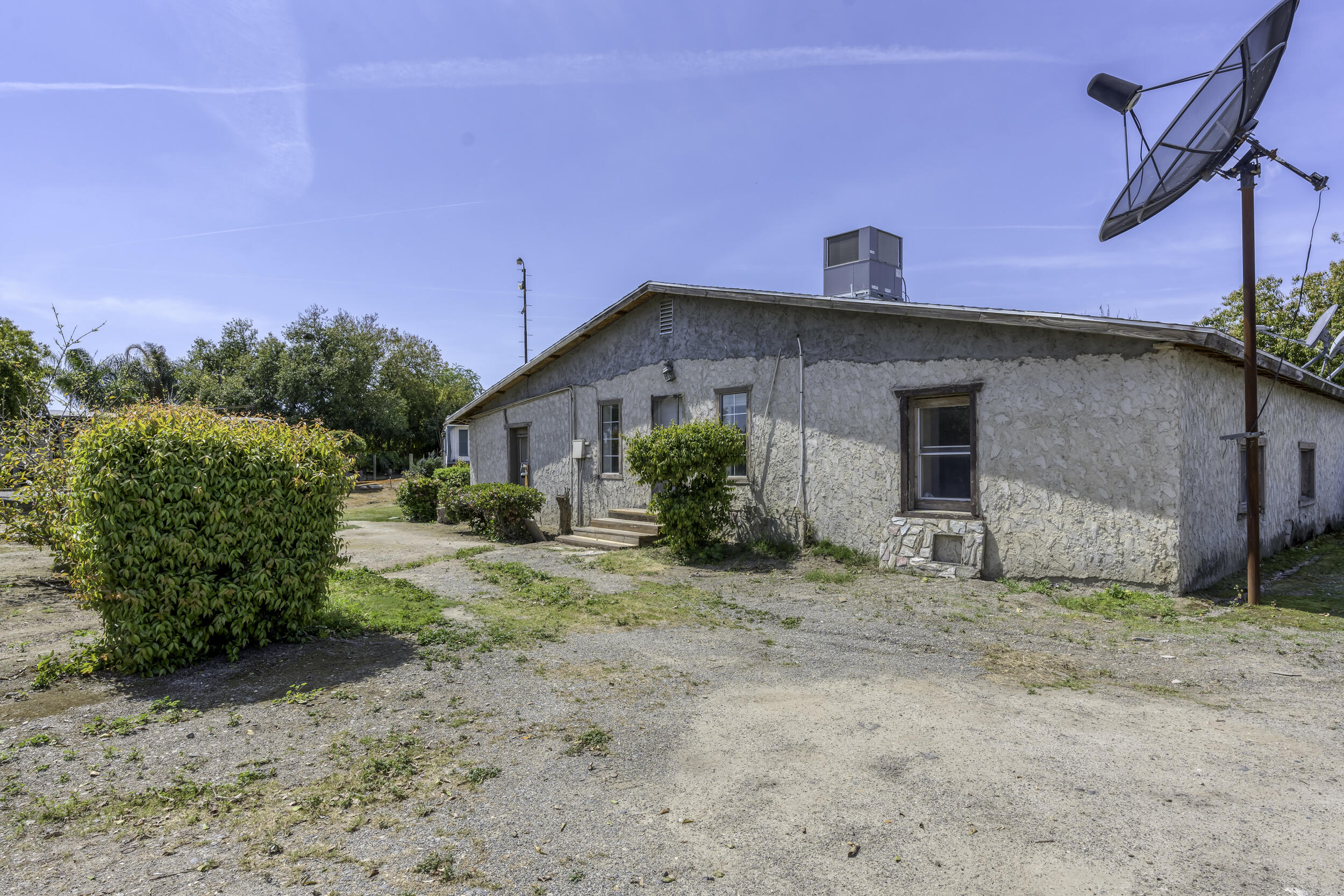 85 Rd 136, Delano, CA 93215