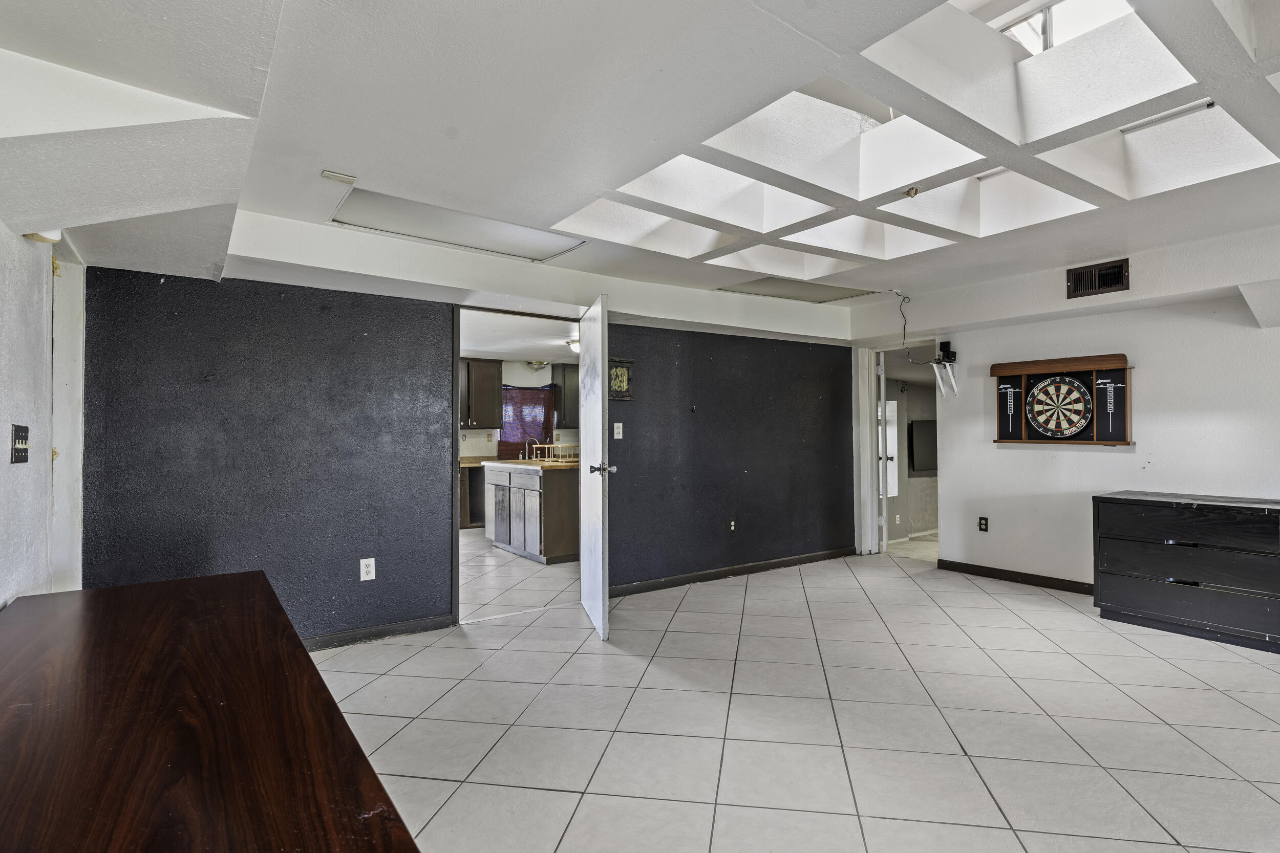 85 Rd 136, Delano, CA 93215