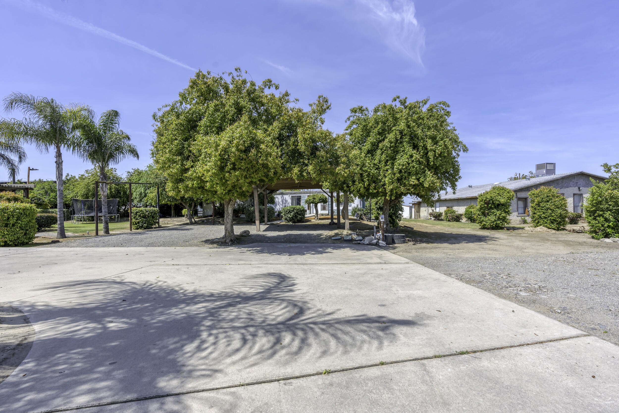 85 Rd 136, Delano, CA 93215