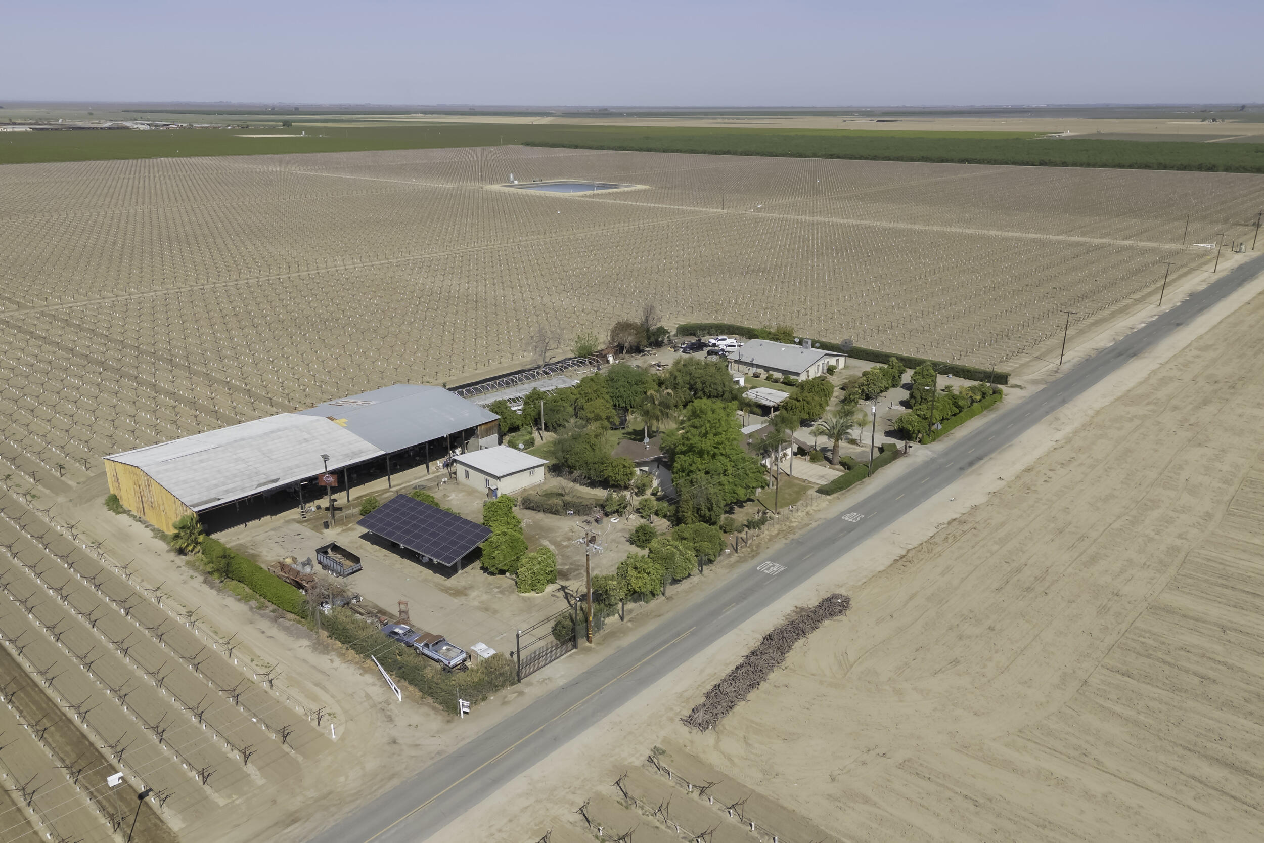 85 Rd 136, Delano, CA 93215