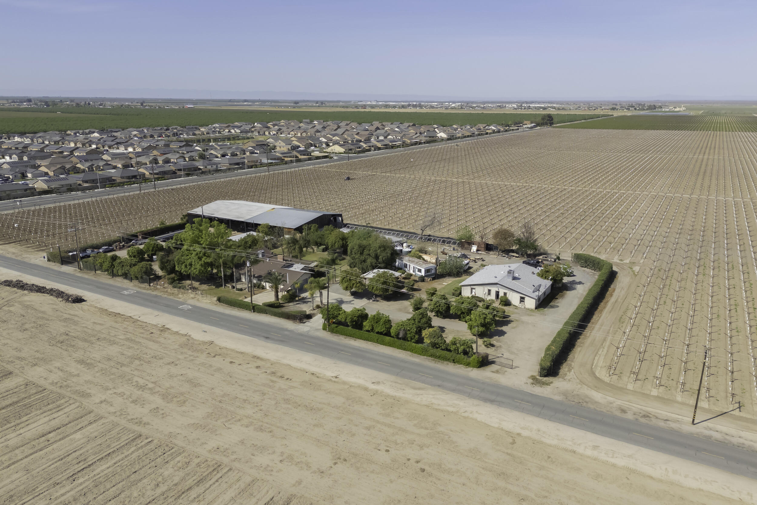 85 Rd 136, Delano, CA 93215