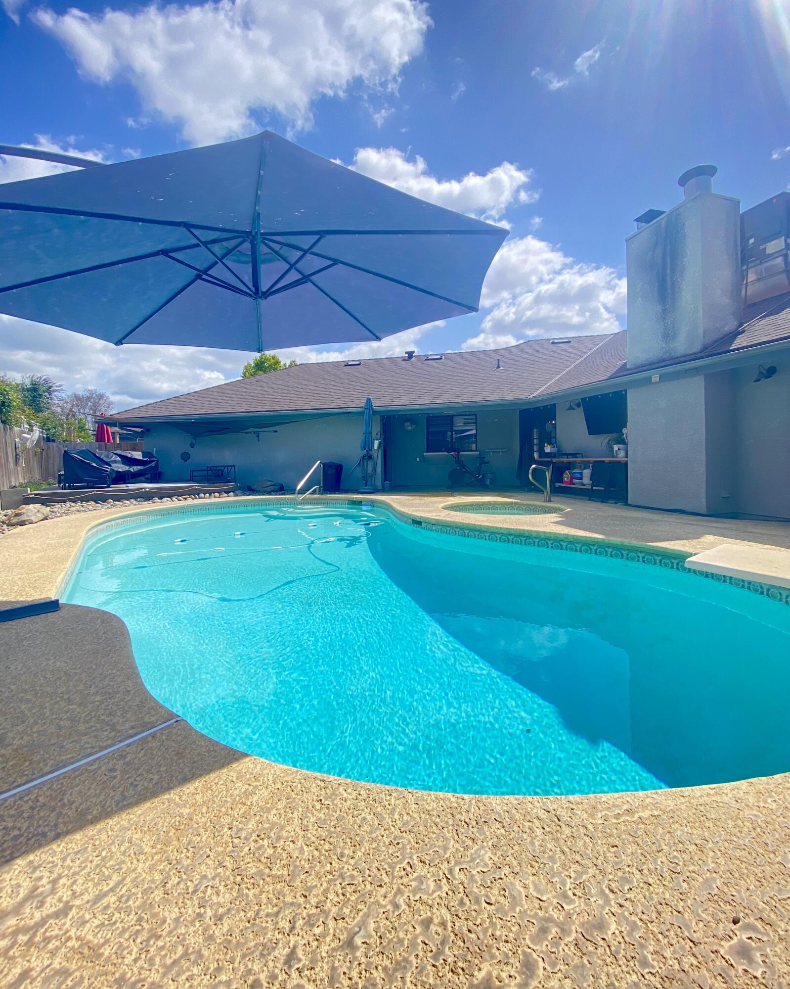 1450 W Brian Ln, Porterville, CA 93257