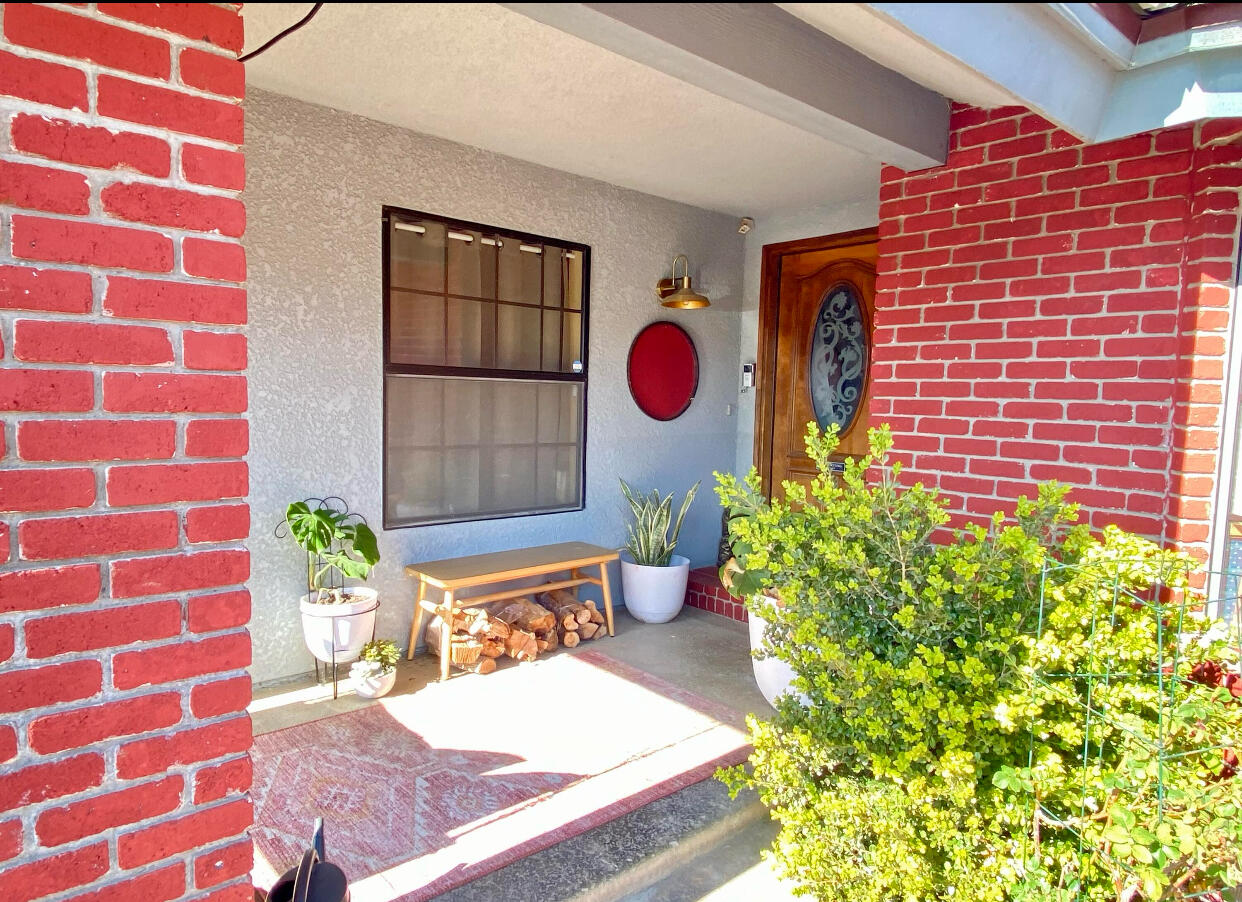 1450 W Brian Ln, Porterville, CA 93257