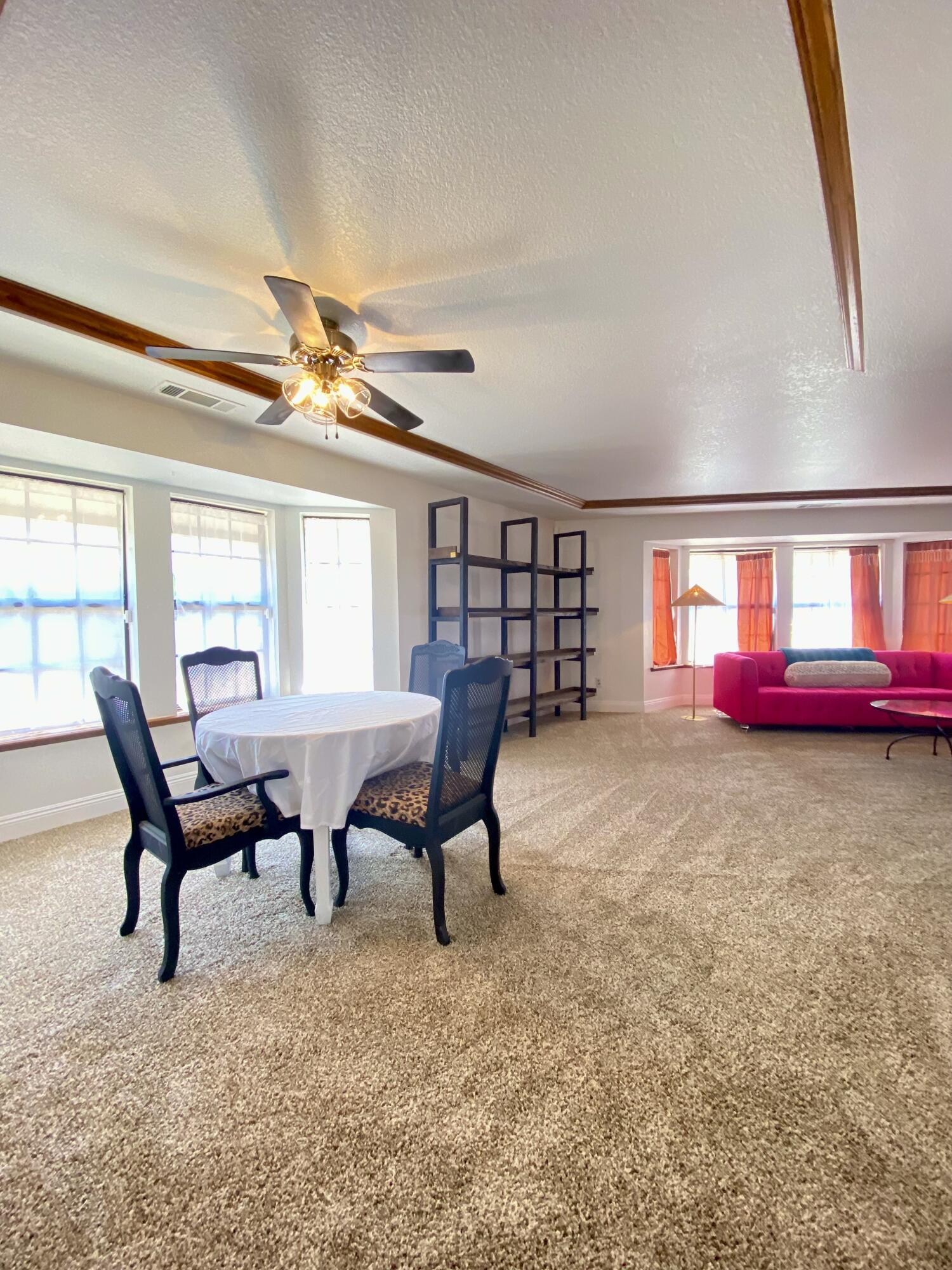 1450 W Brian Ln, Porterville, CA 93257