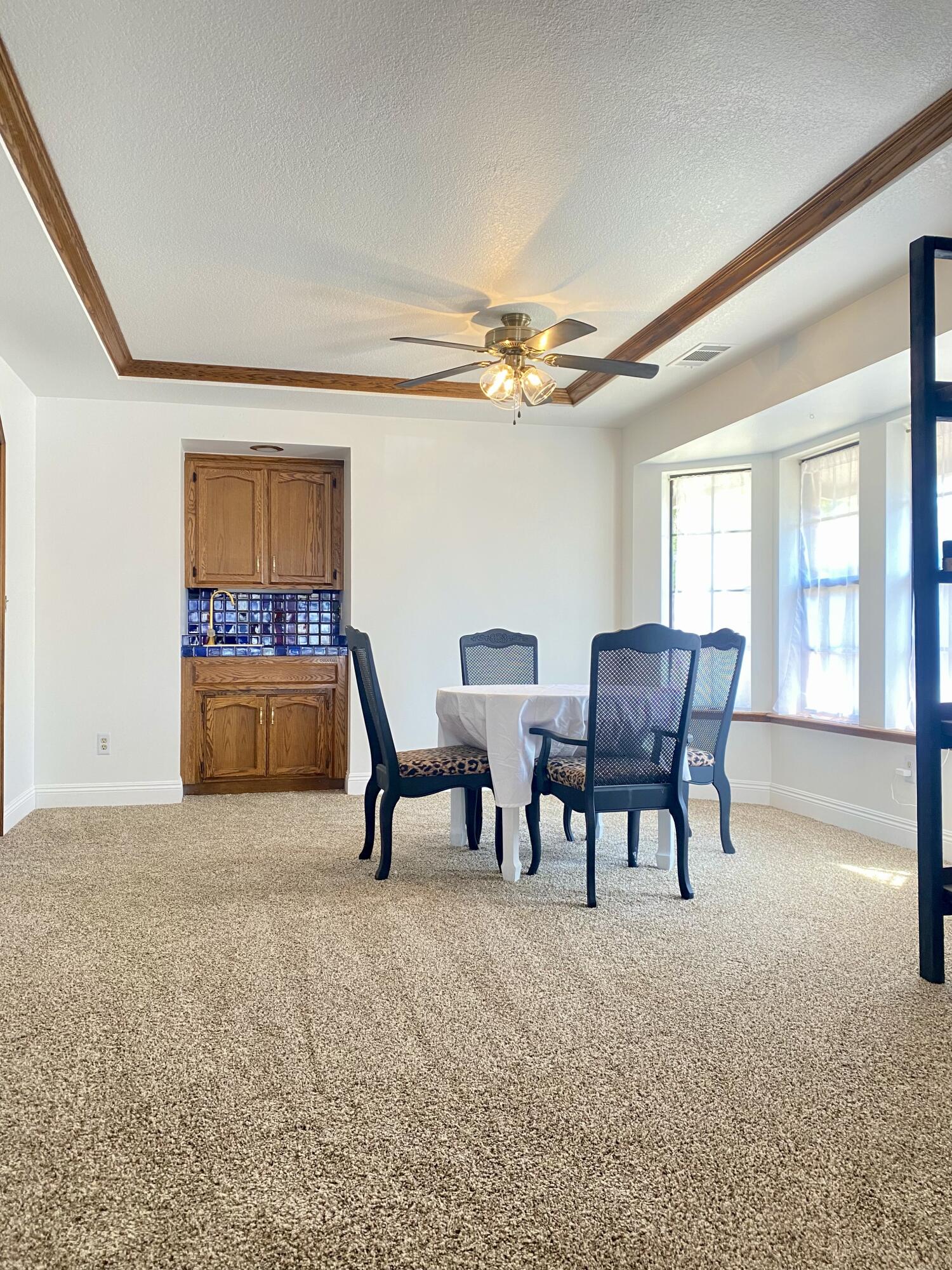 1450 W Brian Ln, Porterville, CA 93257