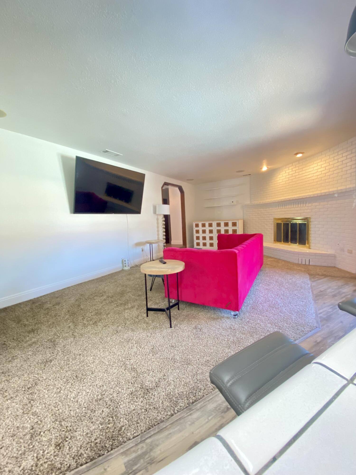 1450 W Brian Ln, Porterville, CA 93257