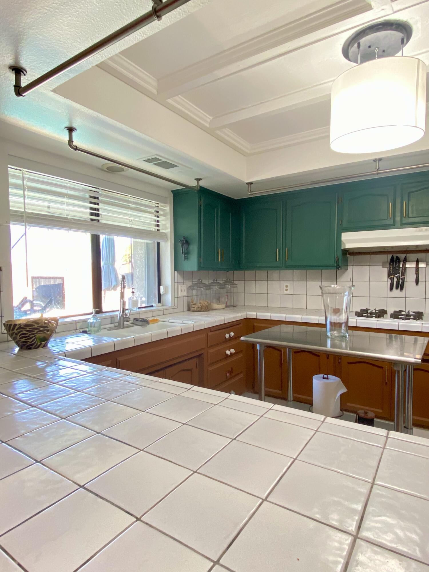 1450 W Brian Ln, Porterville, CA 93257