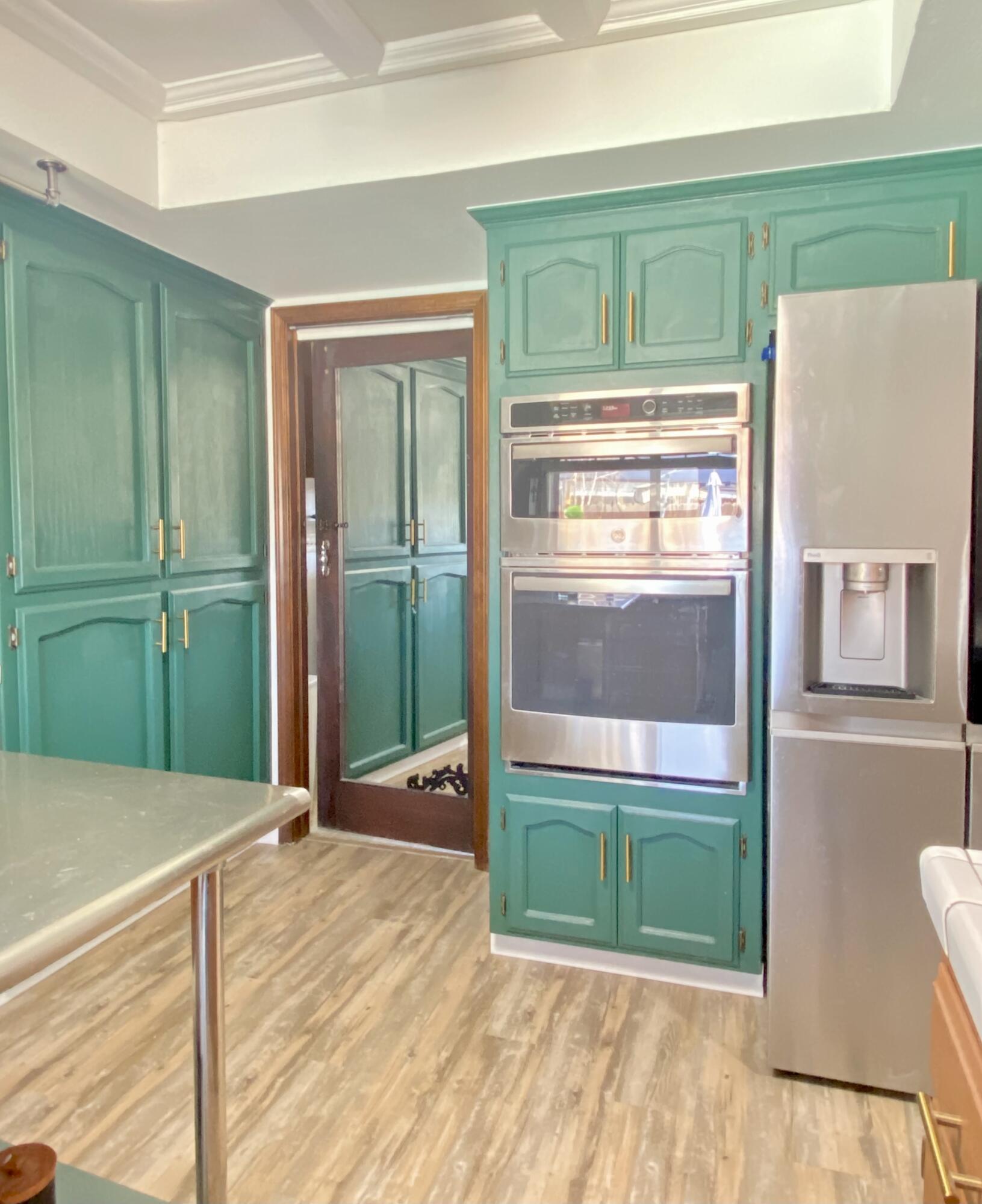 1450 W Brian Ln, Porterville, CA 93257