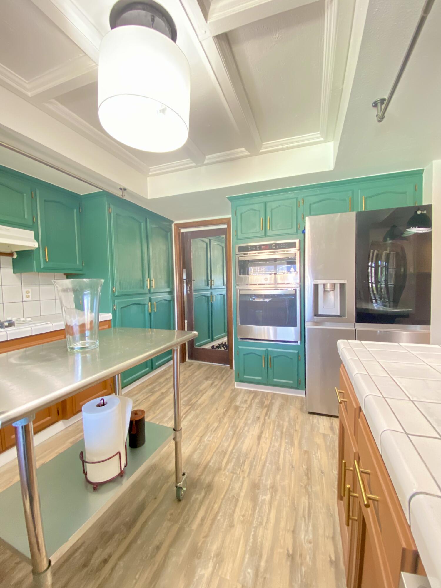 1450 W Brian Ln, Porterville, CA 93257